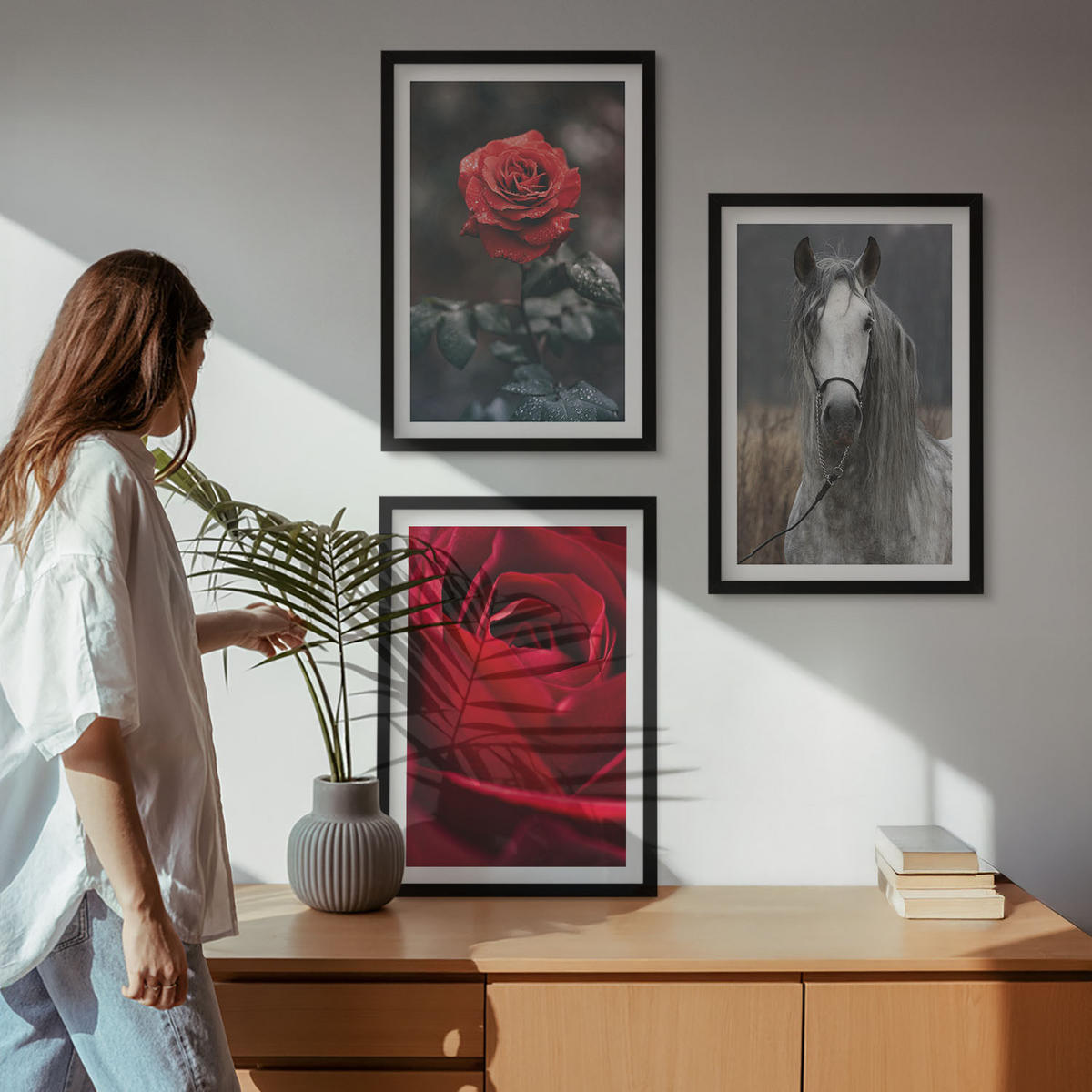 BILDER SET 3er Set - 40x60 cm Schwarzer Rahmen - Rote Rosen, Pferdegrau, Welt - Schwarz, Kunststoff (40/60cm) - TULUP