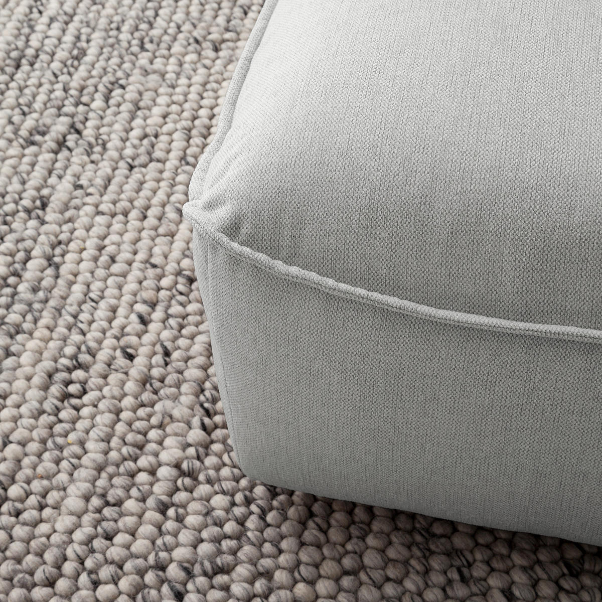 POLSTERHOCKER - Hellgrau/Schwarz, Kunststoff/Textil (99/40/82cm) - home24