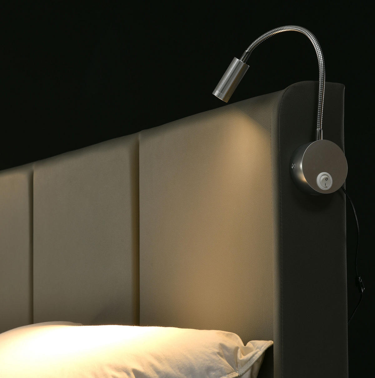 POLSTERBETT aus Kunstleder 160x200 cm in Grau mit LED-Leselicht & USB - Grau, Leder (160/200cm) - Modfu