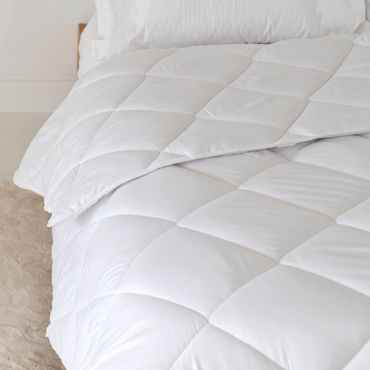 BETTDECKE 450 gr Basic 220x220 cm (Komfortgrösse) - Weiß, Textil (220/220cm) - Happy Friday
