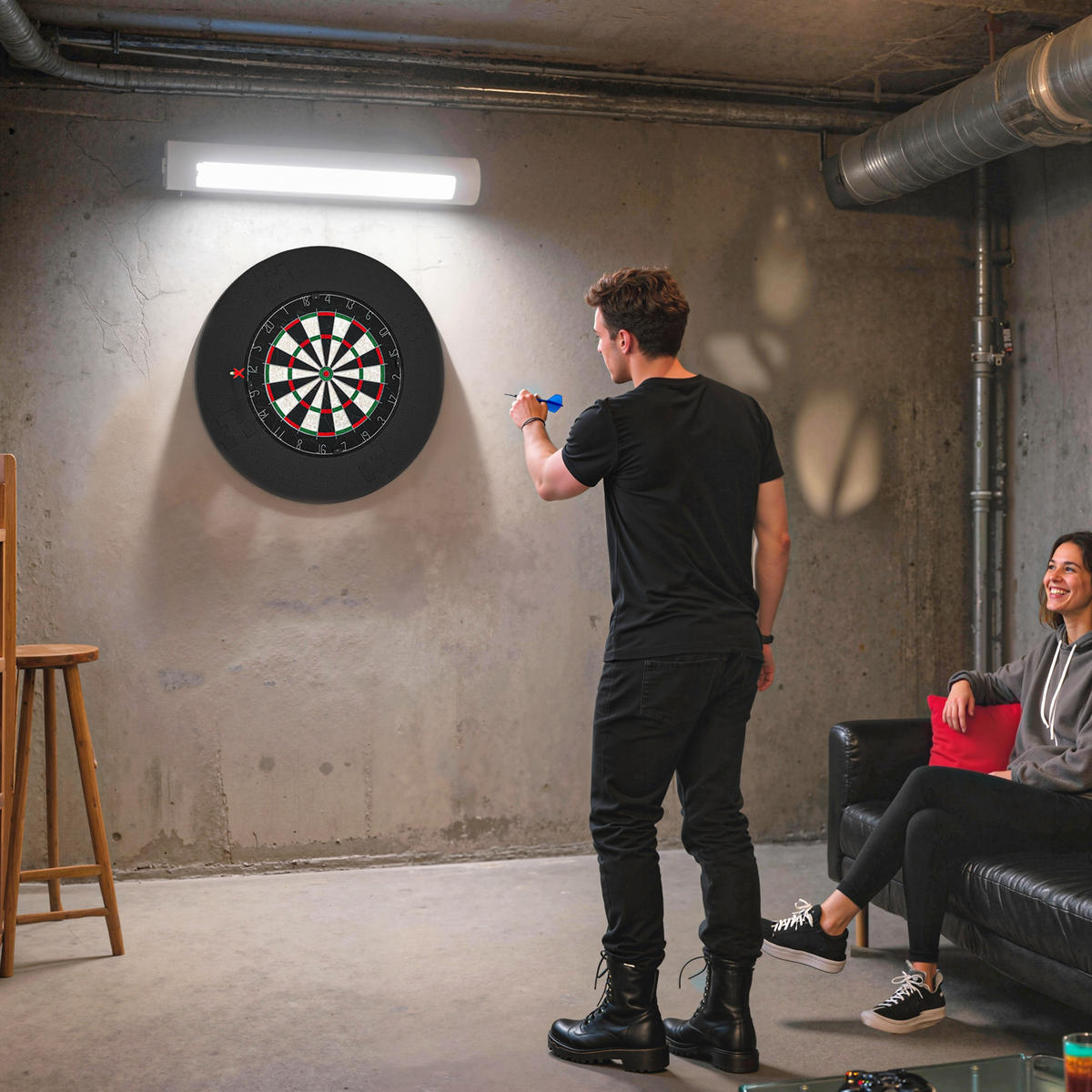 DARTSCHEIBE DE-10828 mit Schutzring & 6 Stahlspitzen-Darts Schwarz - Schwarz, Kunststoff (71.5/71.5cm) - ComfortXL