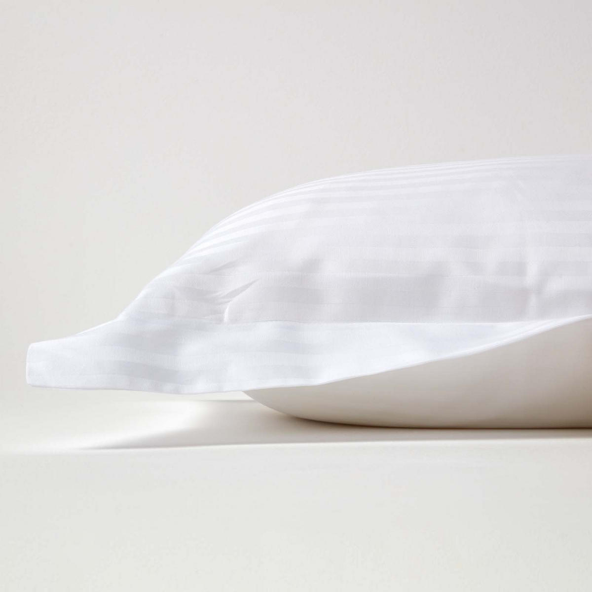 KISSENBEZUG Damast mit Stehsaum, Fadendichte 330 - Weiß, Textil (50/90cm) - Homescapes