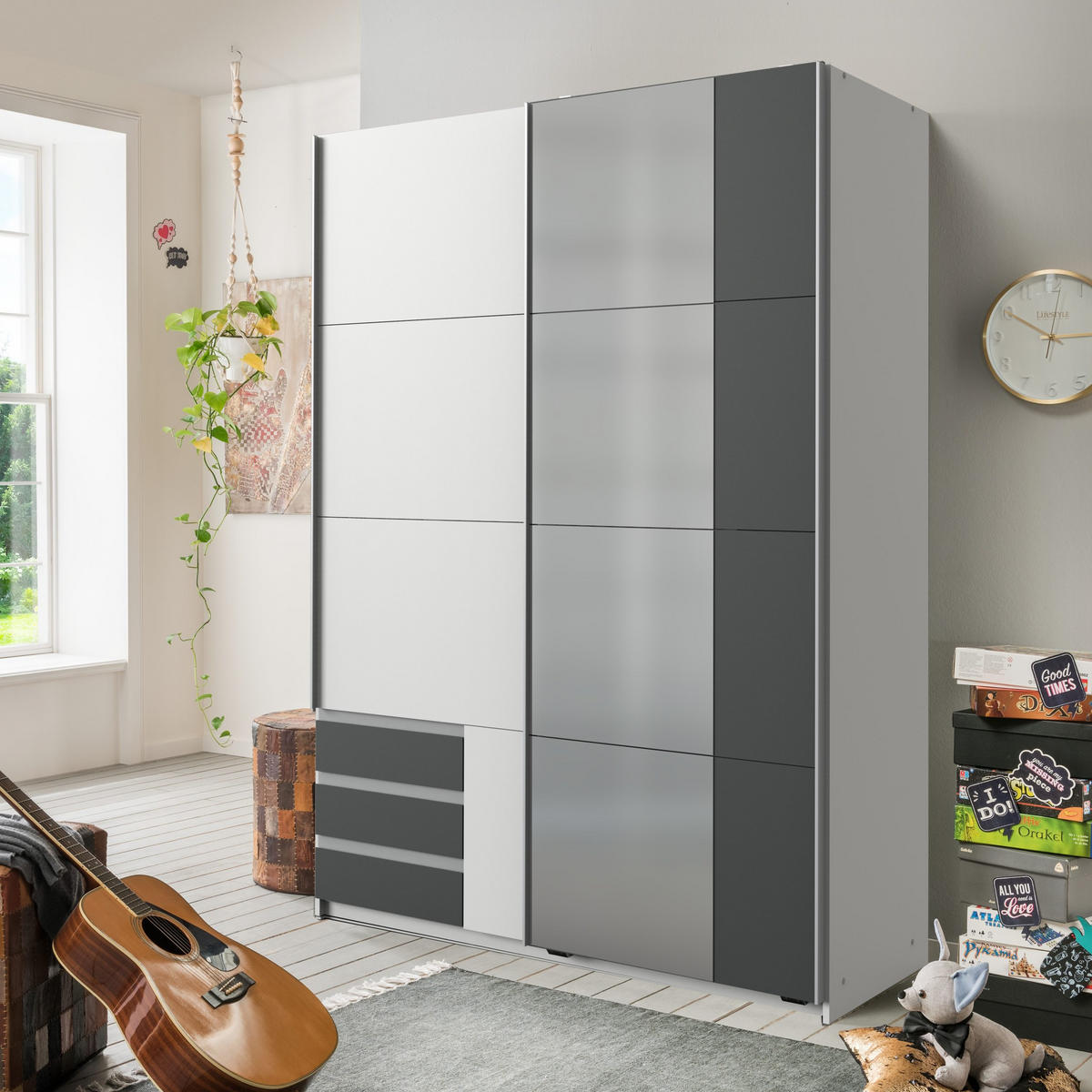 KLEIDERSCHRANK Emden in Weiß mit Graphit - Schwebetürenschrank Breite 135 cm mit Spiegel - Weiß, Holzwerkstoff (135/198/65cm)