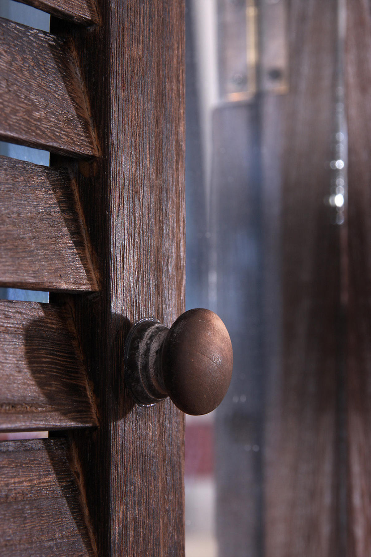 WANDSPIEGEL MIT FENSTERLÄDEN Dunkelbraun - Dunkelbraun, Holz (42/53/5cm) - MCW