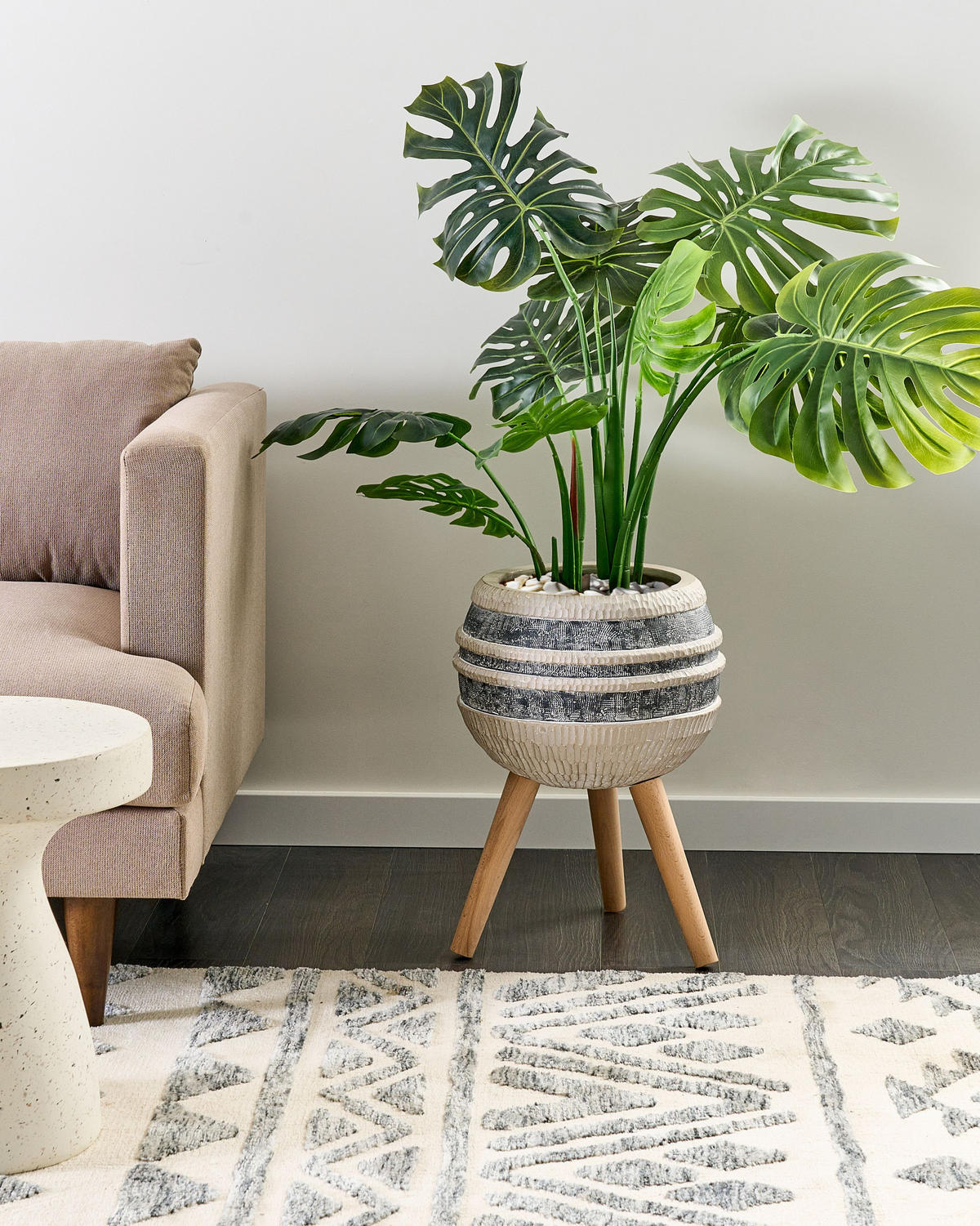 PFLANZENSTÄNDER Beige Athyrium - Hellbraun/Beige, Stein (52cm) - Beliani