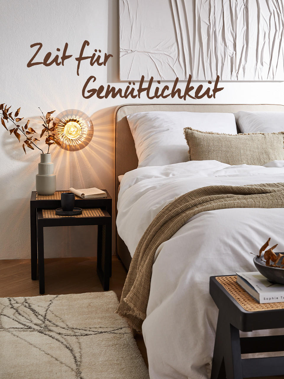 Nachttischlampe, Bett