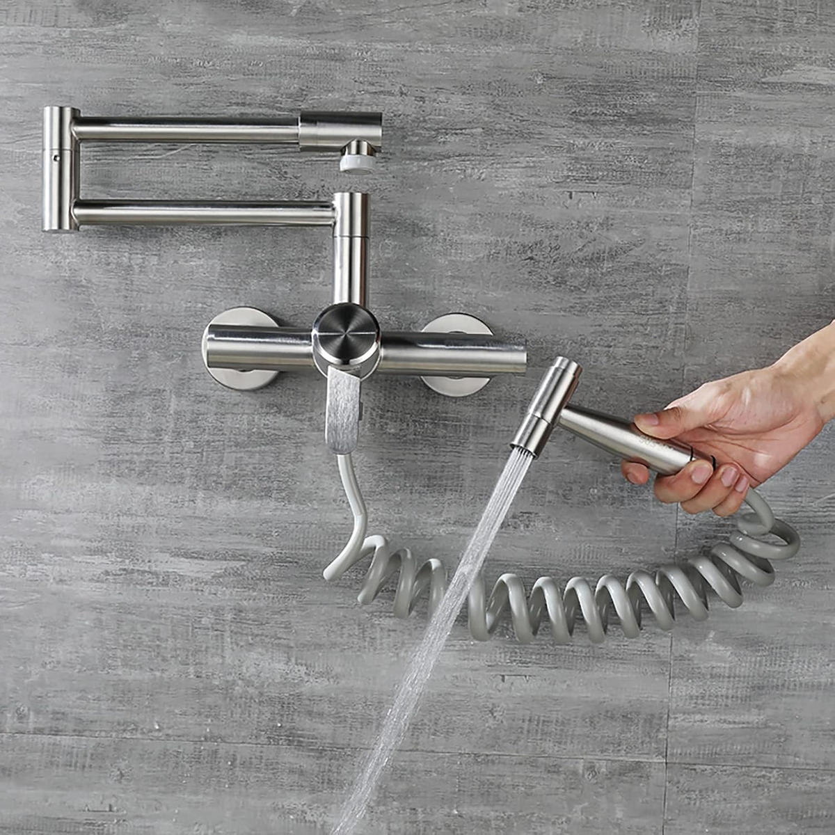 KÜCHENARMATUR wandmontiert mit Handbrause, 2 Auslaufmodi, 304 Edelstahl, gebürstetes Nickel - Silberfarben, Metall (22/11/31cm) - TVTIUO
