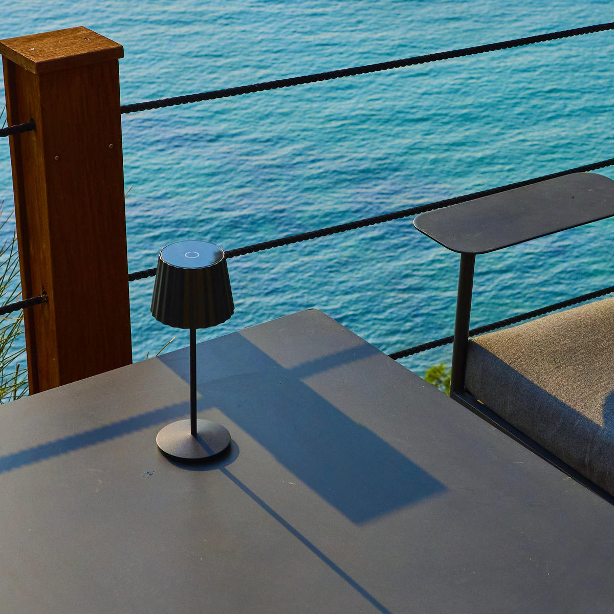 ABBY Kabellose Tischleuchte H30CM - Schwarz, Metall (10/10/38cm) - Lumisky