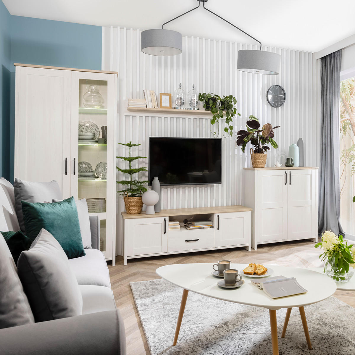 VITRÍNA Aksel Bílá a dřevo - bílá, kompozitní dřevo (102/201/43cm) - Petits-meubles