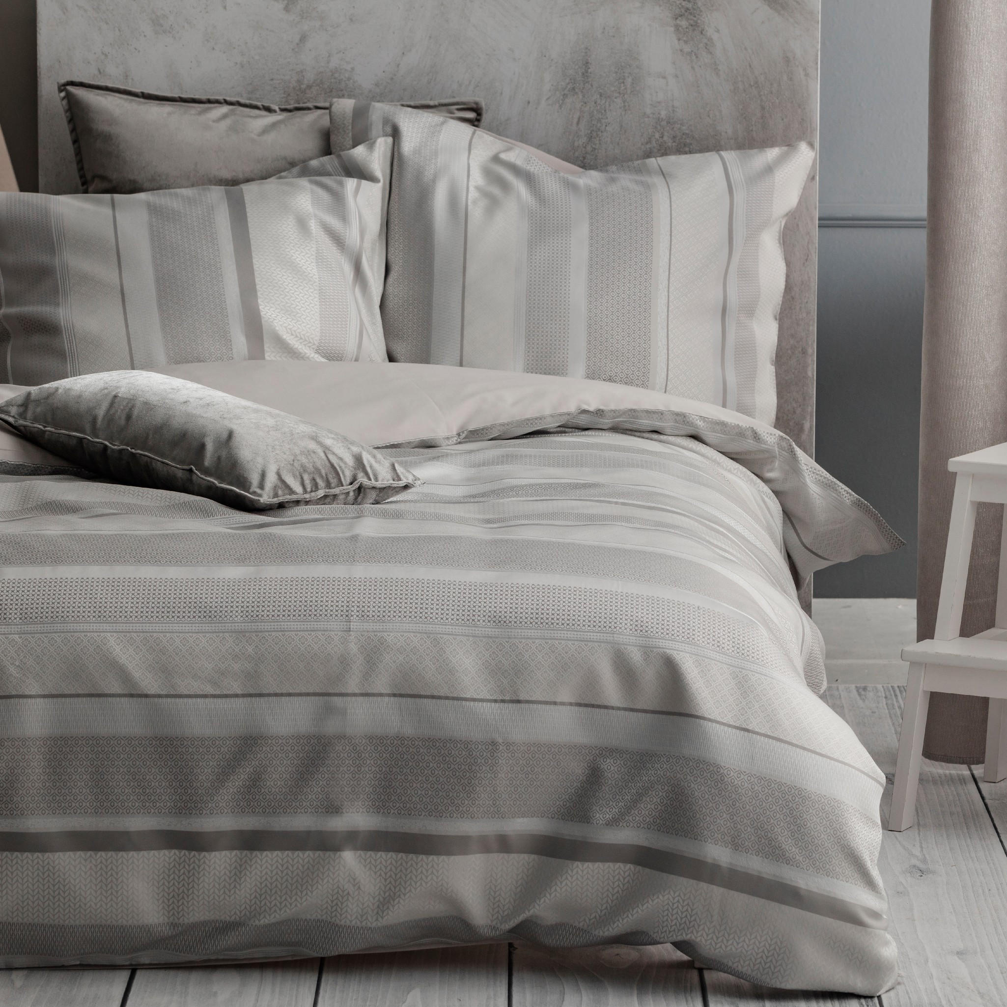 BETTWÄSCHE Gwanda - Silberfarben, Textil (200/220cm) - home&you