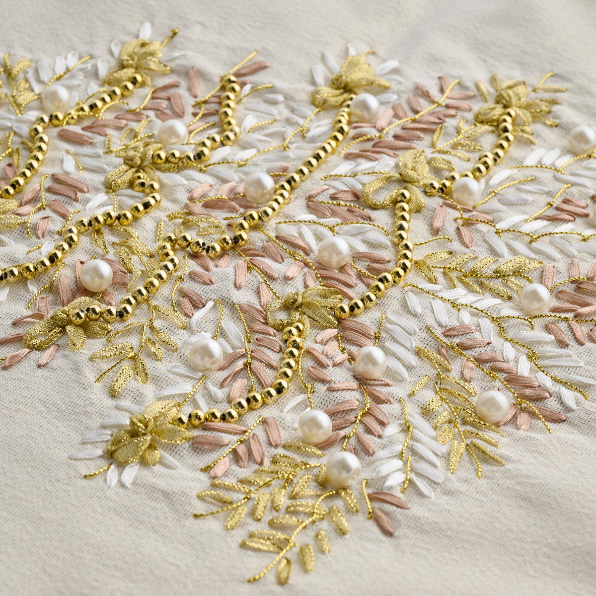 TISCHLÄUFER Bestickter ARVORE, 40x180 cm, Gold, Weihnachten Deko Tischdecke, Christmas - Goldfarben, Kunststoff (180/40/1cm) - home&you