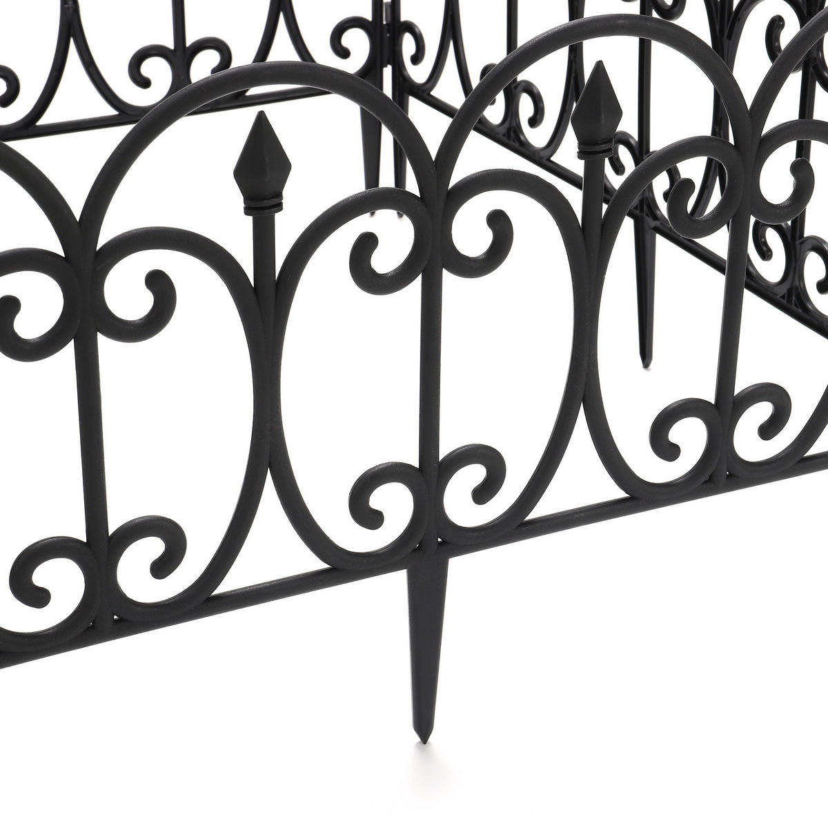GARTENZAUN 6er-Set aus Kunststoff in schwarz Europäischer dekorativ rost und UV-beständig ohne Werkzeug je 60 x 33 cm - Schwarz, Kunststoff (4/33/60cm) - Livingandhome