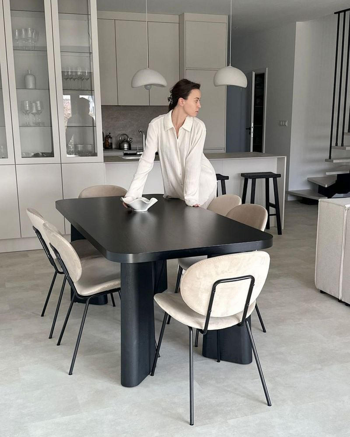 JÍDELNÍ ŽIDLE sada 2 ks Sametová látka světle béžová/černá Luana - černá/béžová, textil (50/80/52cm) - Beliani