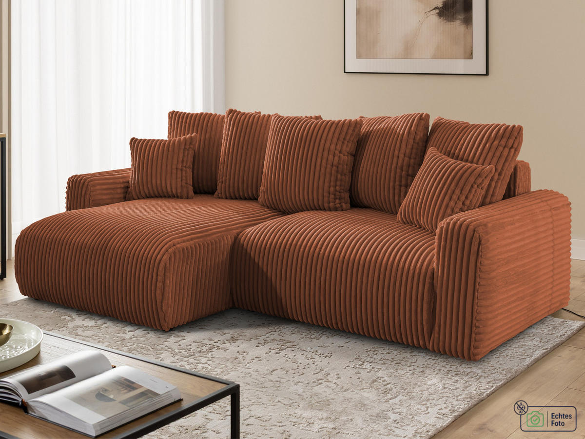 ECKSOFA Calma mit Schlaffunktion und Bettkasten im Bumpy-Design aus weichem Terrakotta Plüschcord - Ottomane links - Terracotta/Schwarz, Holz/Kunststoff (239/140cm) - S-Style