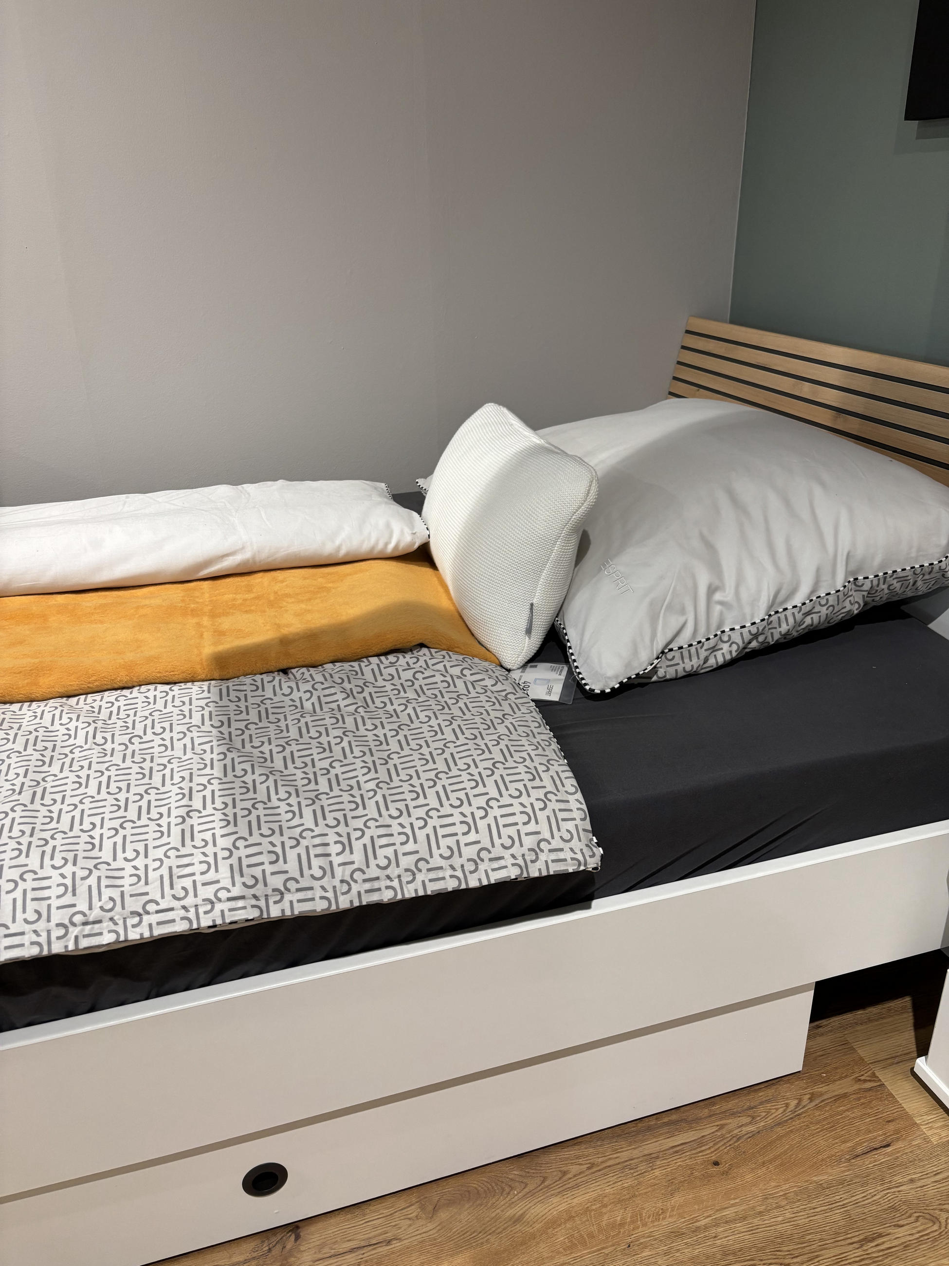 Bett Reugen - Carryhome