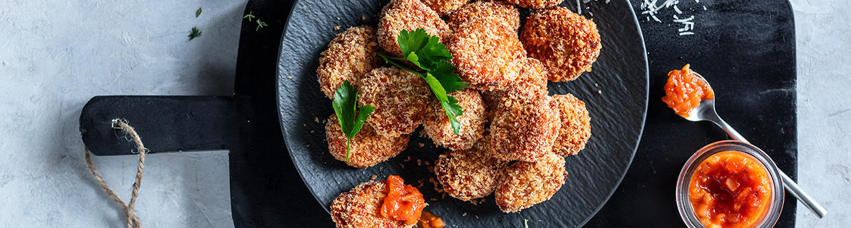 Header Blumenkohl-Kaese-Nuggets-mit-Chutney