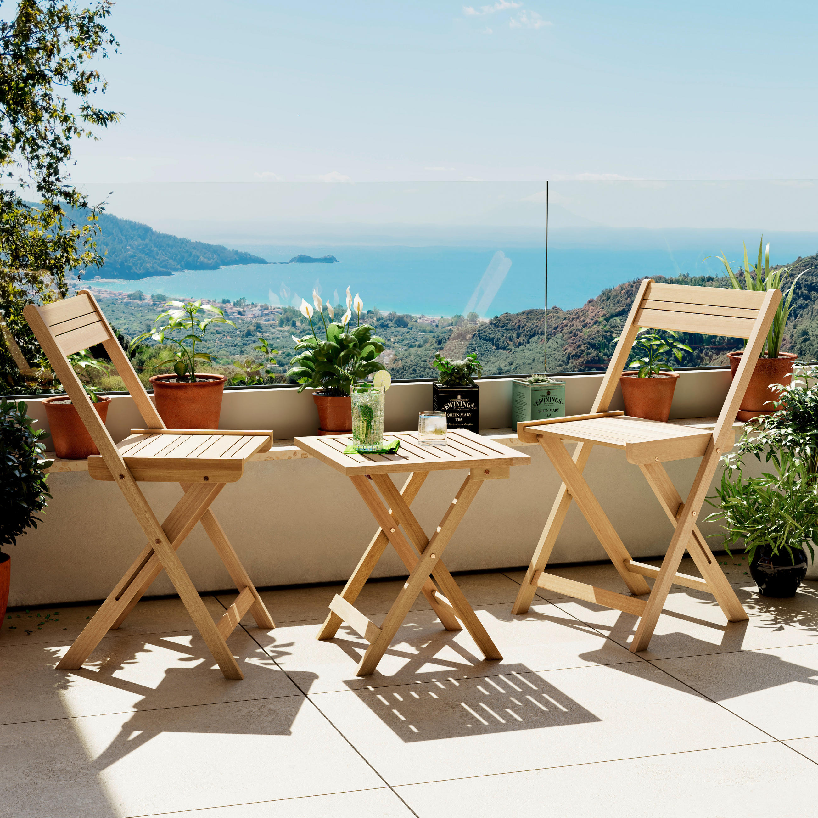 Skládací zahradní nábytek na balkon