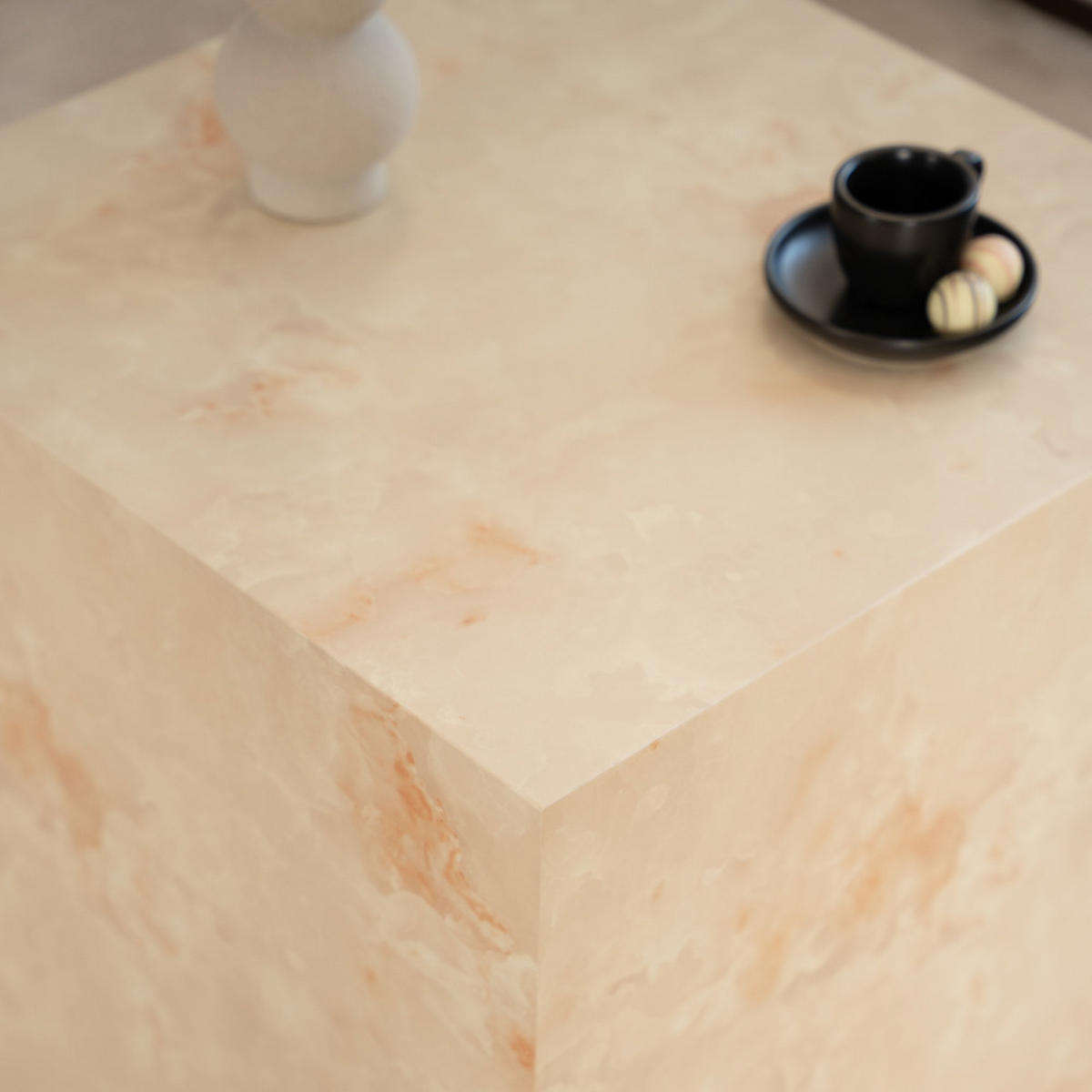 COUCHTISCH AMIRI M - Sandstein, 50 x 50 x 50 cm - Beige, Holzwerkstoff/Textil (50/50/50cm) - Home Deluxe