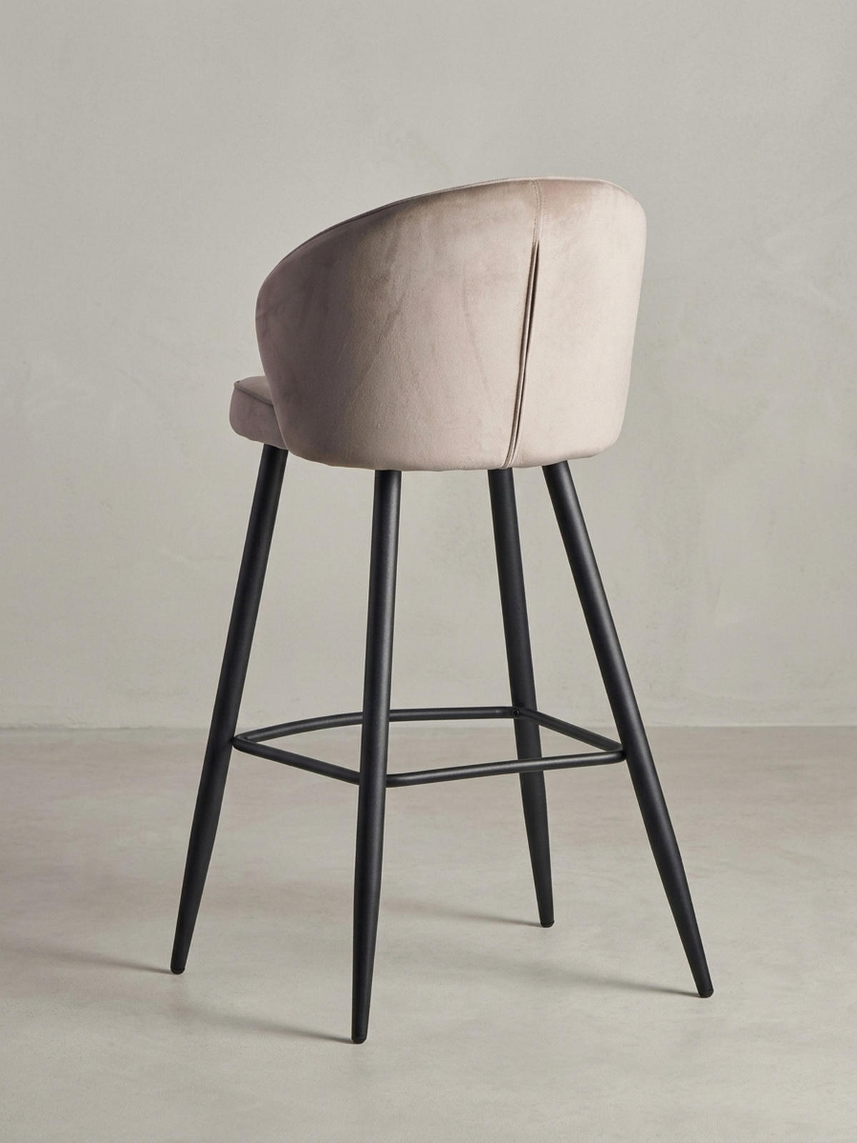 BARHOCKER Samt Metallbeine Skandi-Stil ADIGE, Beige 56x53x103 cm - Beige/Schwarz, Textil/Metall (56/103/53cm) - KADIMA DESIGN