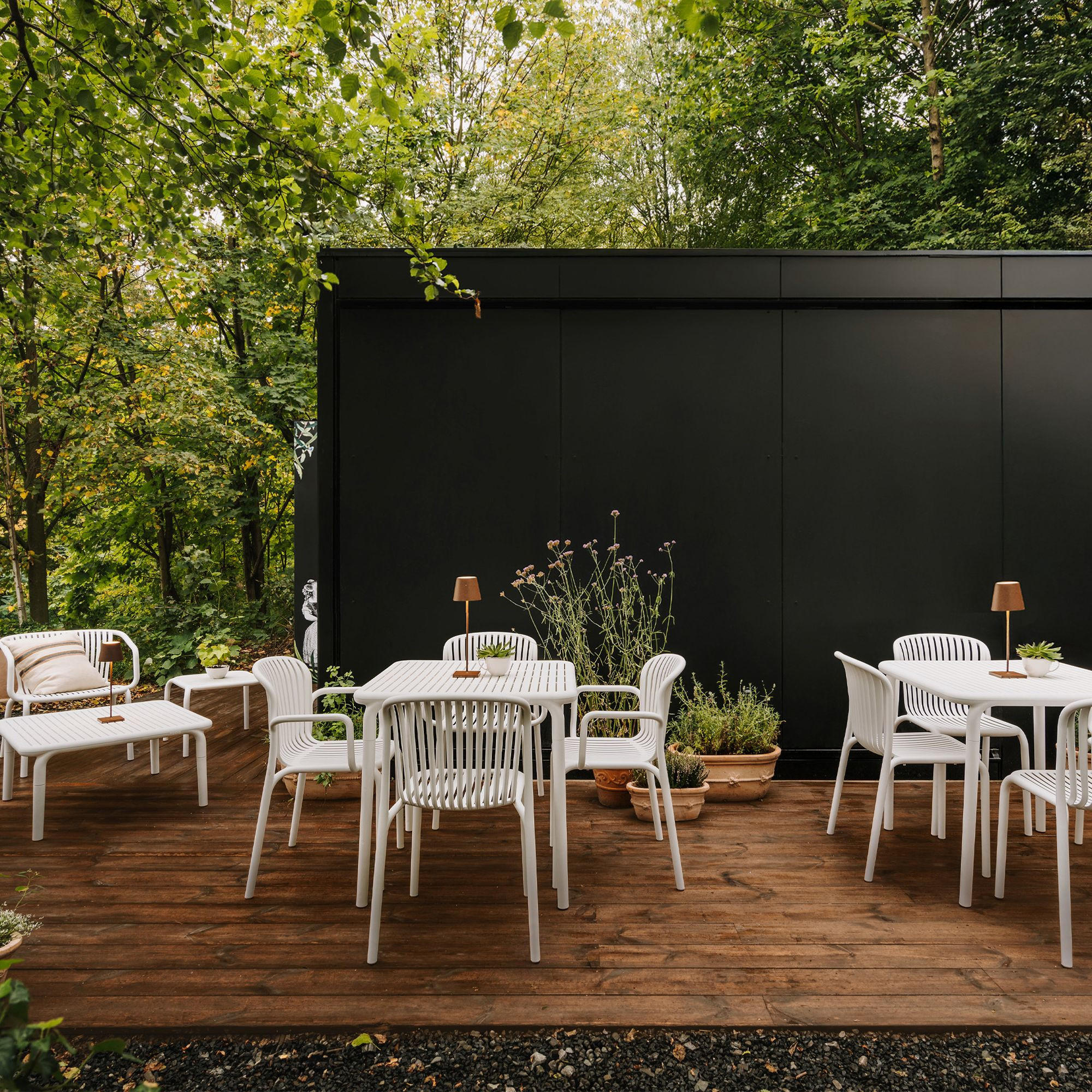 GARTENSTUHL FICCARI 4-er Set, Weiß - Weiß, Kunststoff (57.5/82.5/53cm) - KONSIMO®