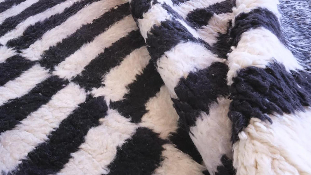 BERBERTEPPICH aus Marokko modern aus Wolle schwarz - Schwarz, Naturmaterialien (252/337cm) - AFK Living