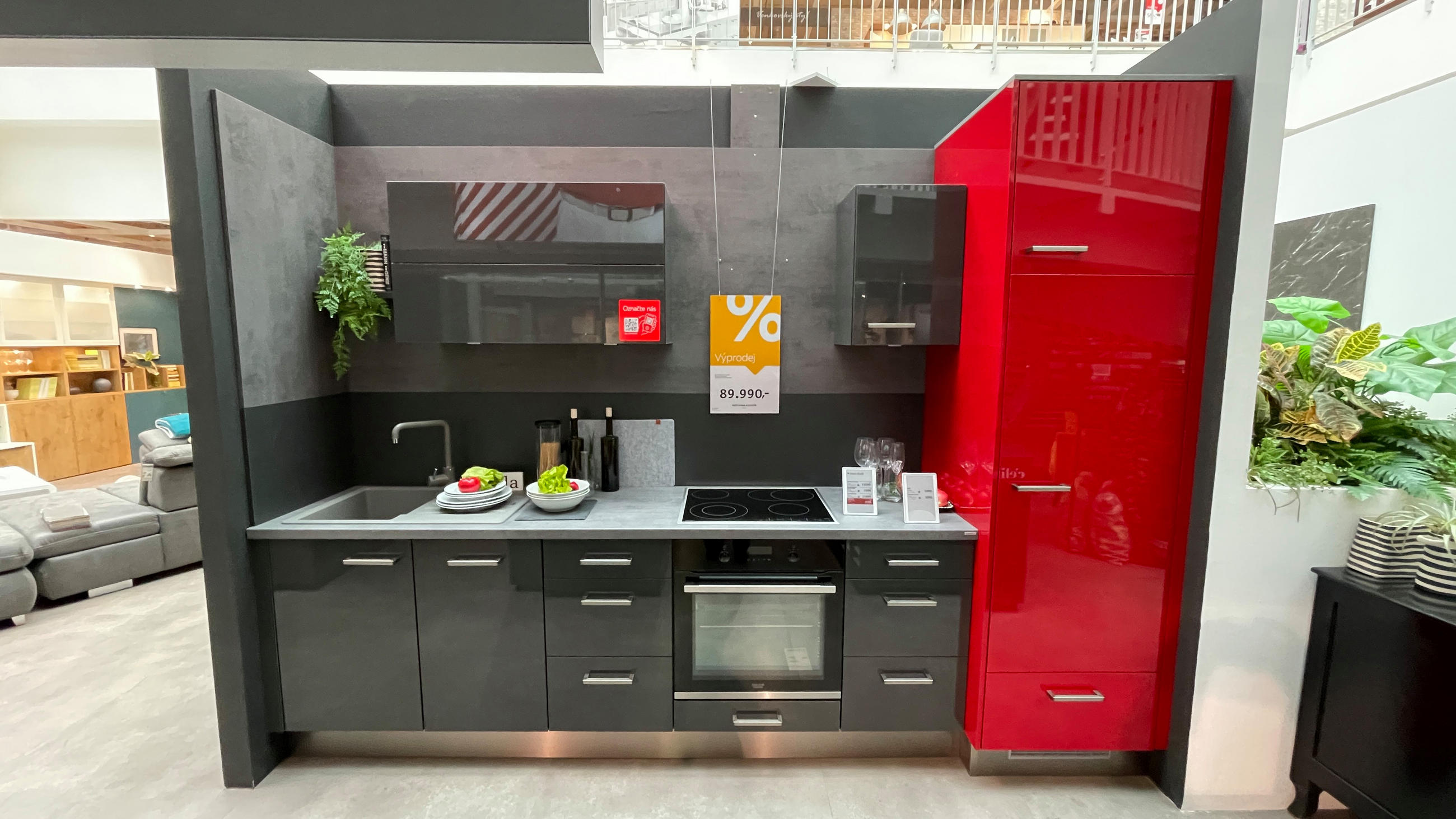 Vestavěná kuchyň - Venda