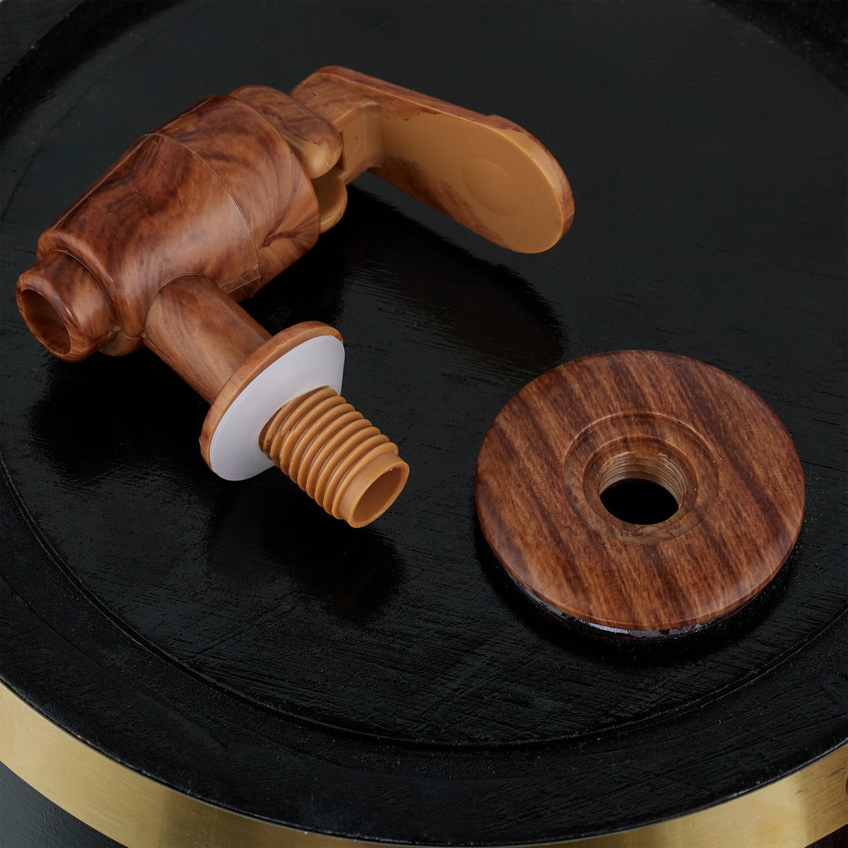 SOUDEK Červený 2,2 l s kohoutkem - různobarevná, kov/dřevo (18.5/25/28cm) - Relaxdays