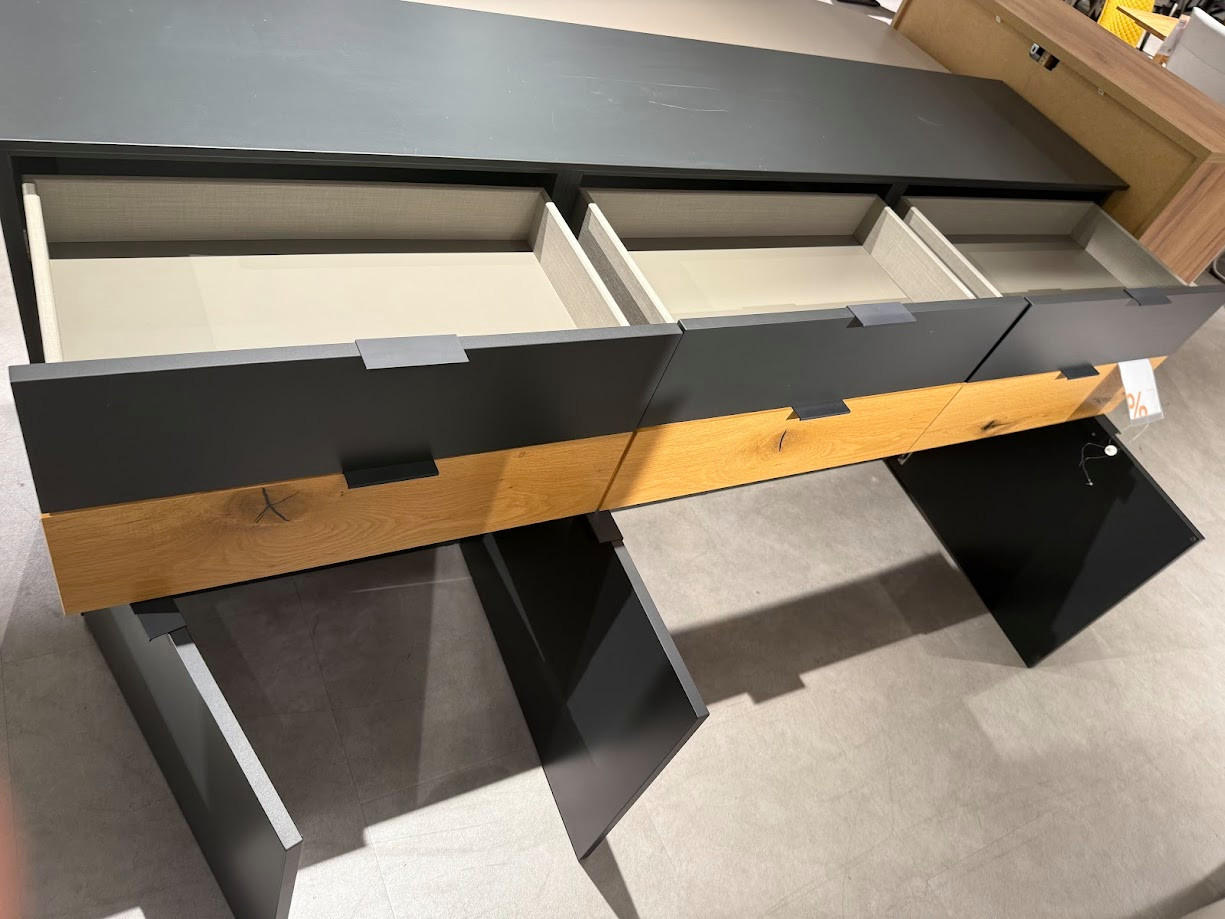 TÁLALÓSZEKRÉNY LATINA 2020-BUDAÖRS OUTLET - Moderano