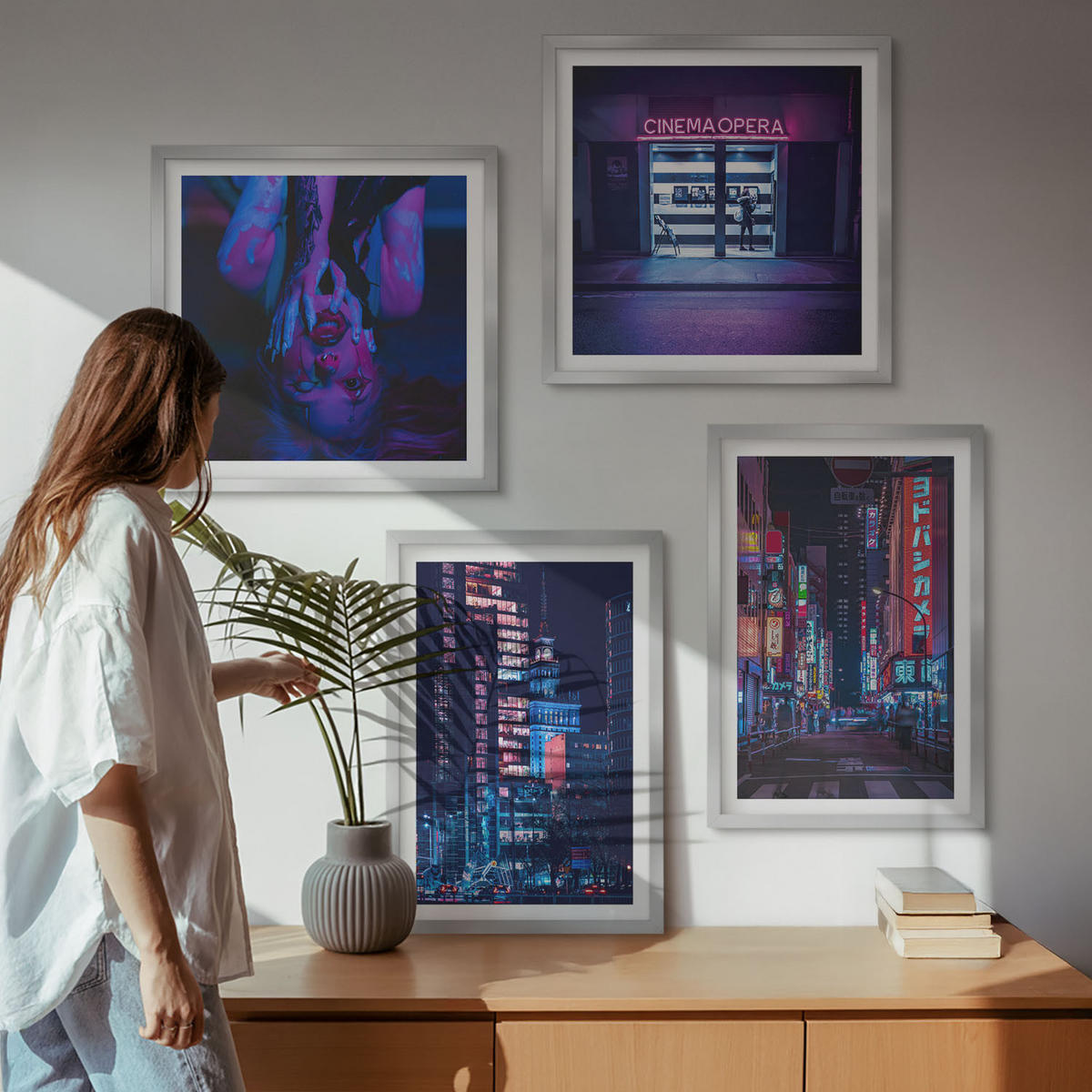 WANDBILDER 4er Set - 50x50 cm & 40x60 cm Silberner Rahmen - Nachtstadt mit Neonlichtern - Silberfarben, Kunststoff (50/50cm) - ArtPrintCave