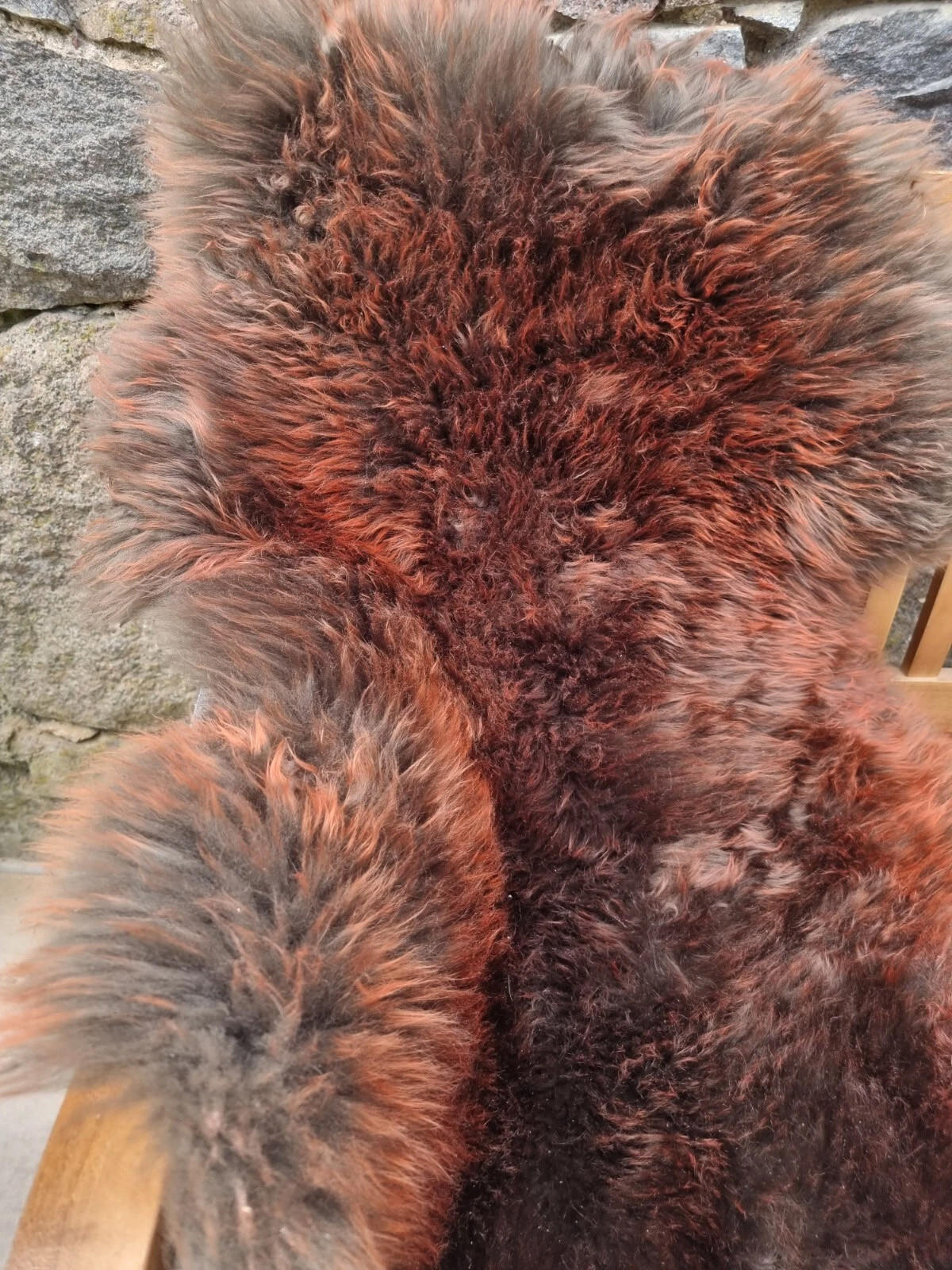 SCHAFFELL Premium Lammfell Natur ungeschoren weiche Wolle Lava dyed ca. 115 cm - Rotbraun, Fell (65/115cm) - Provellus