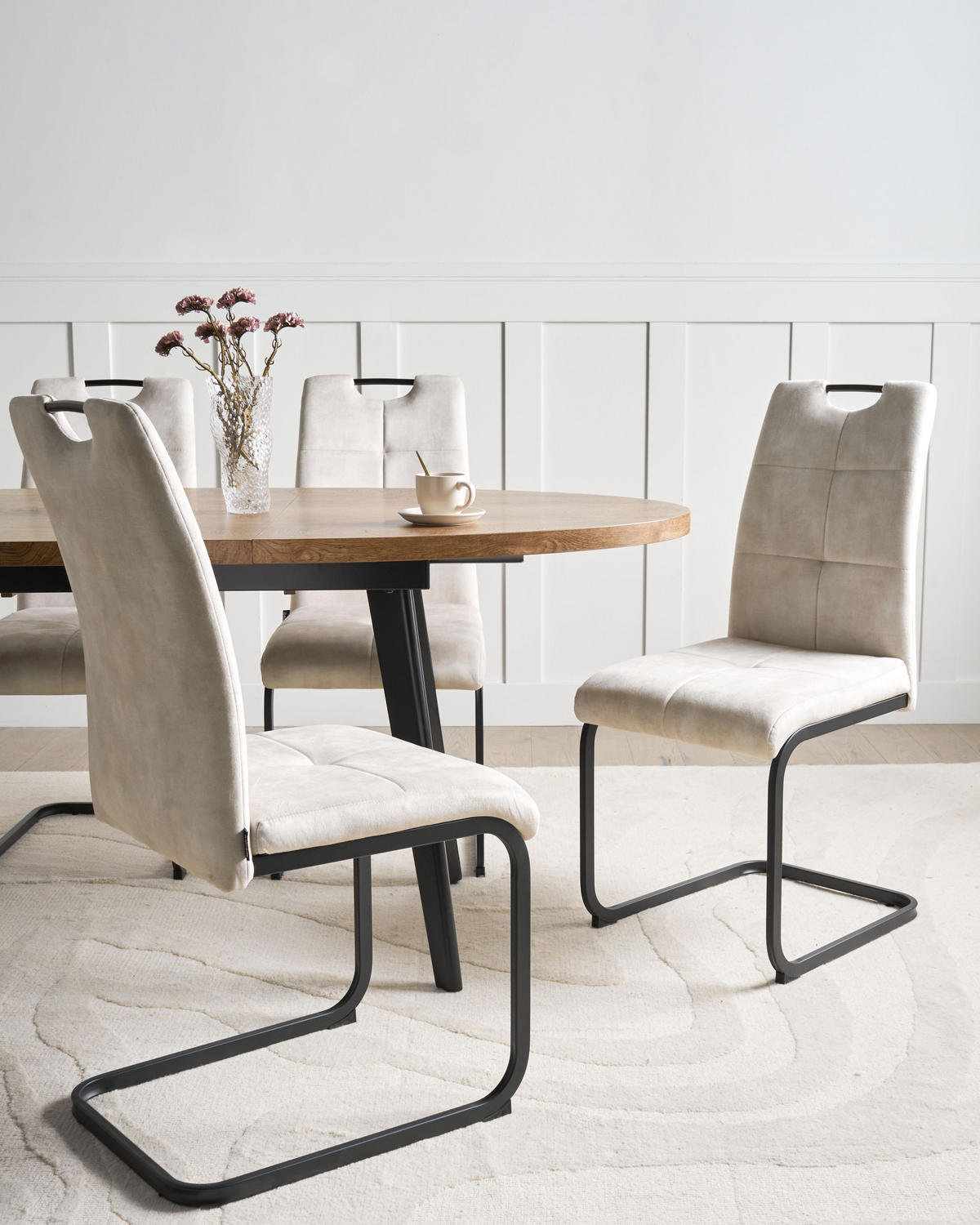 ESSZIMMERSTUHL 4er-Set Hellbeige Cisco - Beige/Schwarz, Textil (43/98/50cm) - Beliani