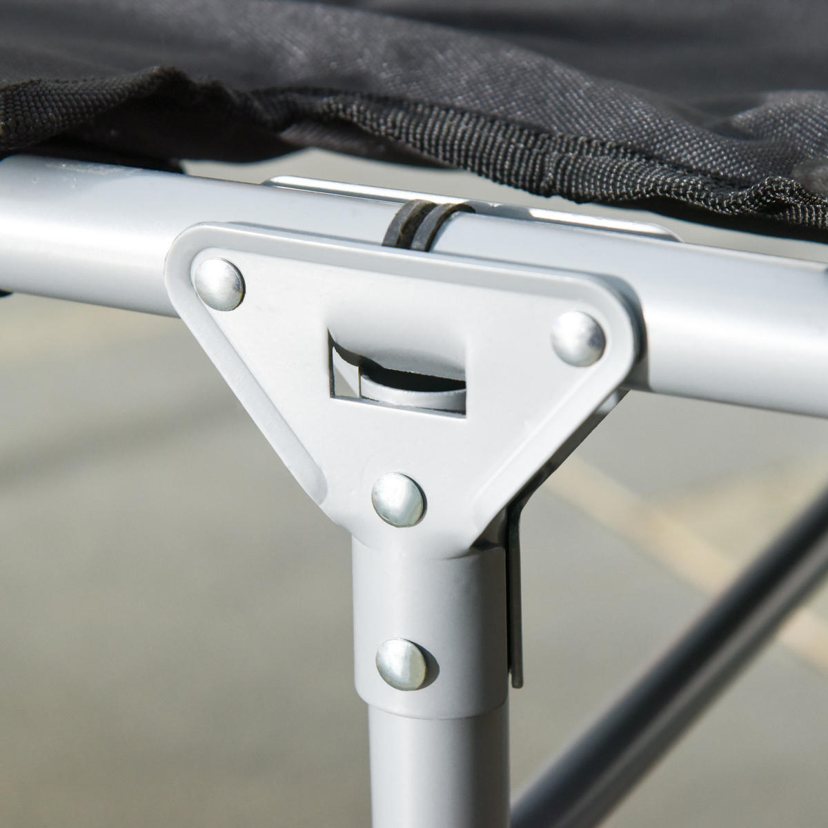 KLAPPBARES CAMPINGBETT Feldbett mit Kissen Schwarz Silber - Schwarz, Metall (66/33/183cm) - ComfortXL