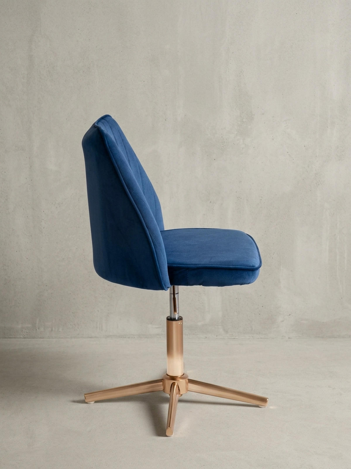 DREHSTUHL Samt mit Höhenverstellung, Eisenfuß und 360° Drehfunktion TANARO, Blau 60x60x100 cm - Blau/Goldfarben, Textil/Metall (60/100/60cm) - KADIMA DESIGN