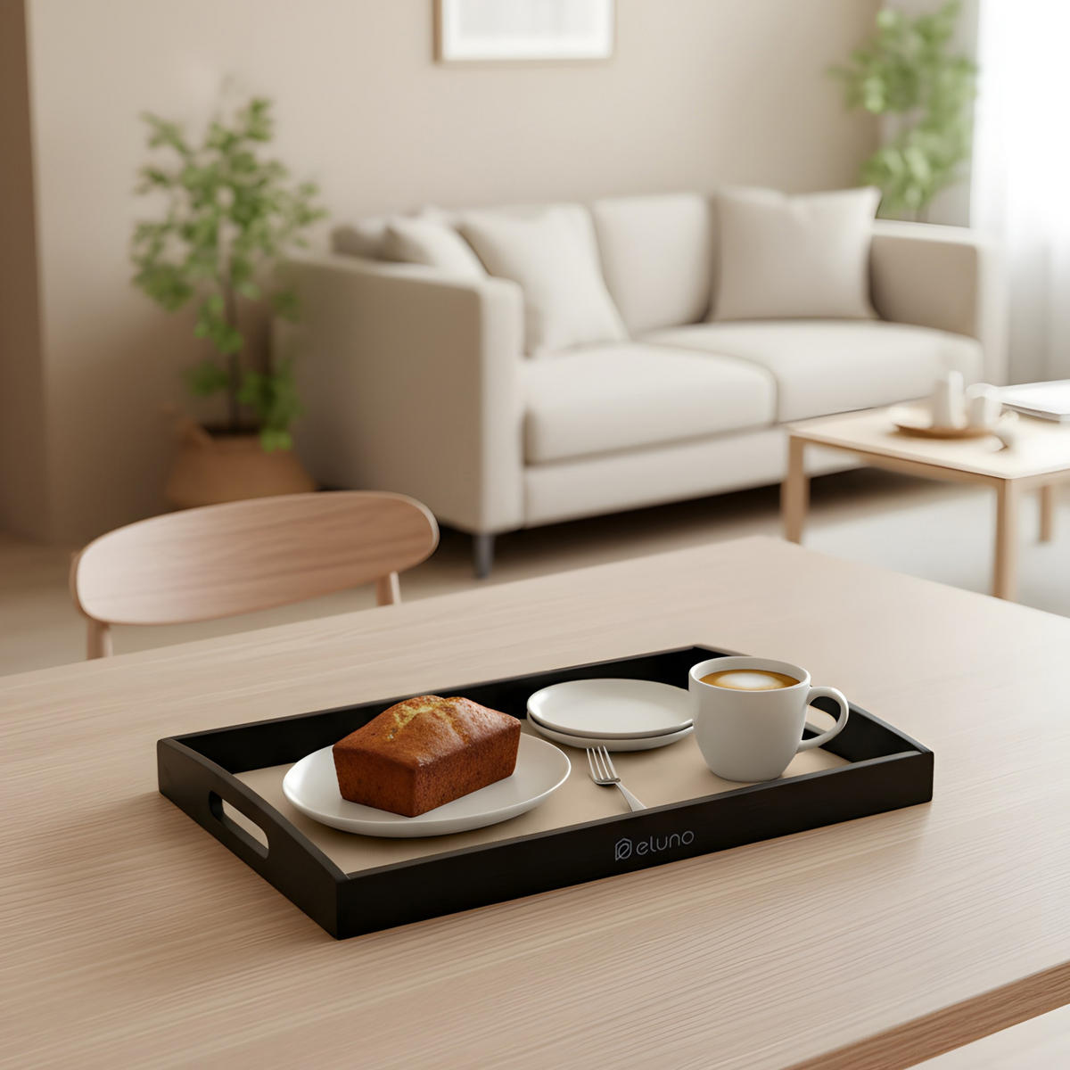 SERVIERTABLETT mit Griffmulden - Schwarz, Naturmaterialien (50/5/30cm) - eluno