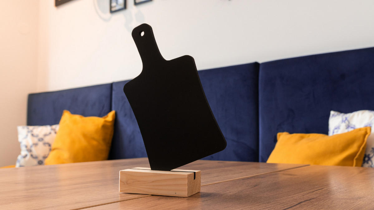 DOPPELSEITIGE SCHNEIDEBRETT SCHNEIDEBRETTFORM Kleine Tafeln 4 Stück Set mit Staffelei, Dekorativ Deko, Kreidetafel - Schwarz, Holz (24/11/5cm) - ALLboards