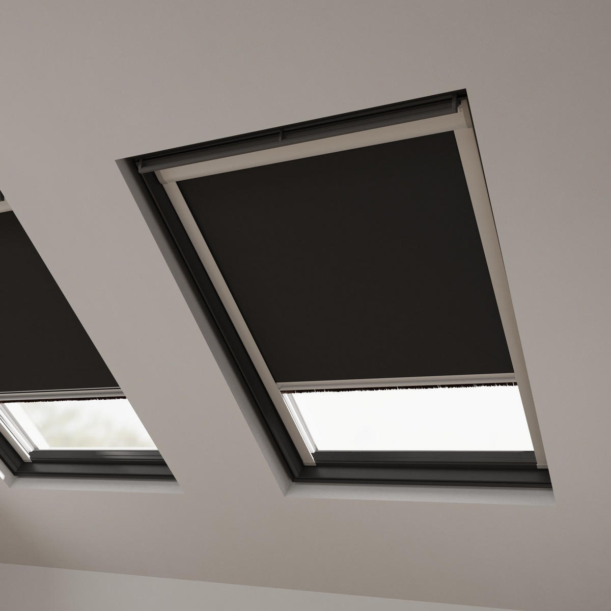 DACHFENSTERROLLO Cocoon Größe: MK08 - Schwarz, Textil (61/122/5cm) - Cocoon Home Concepts