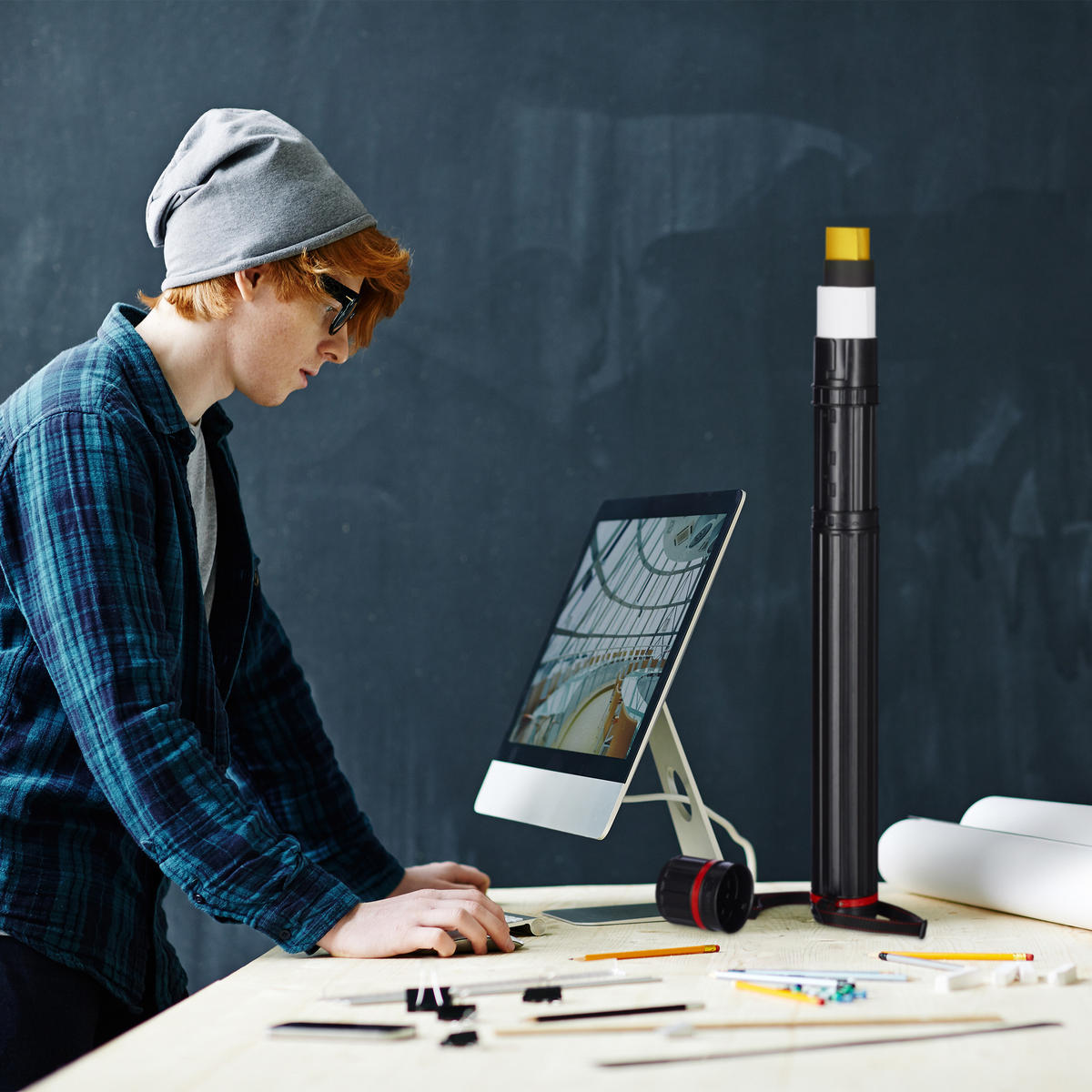 POSTERROLLE - Schwarz, Kunststoff (9/9/107cm) - Relaxdays