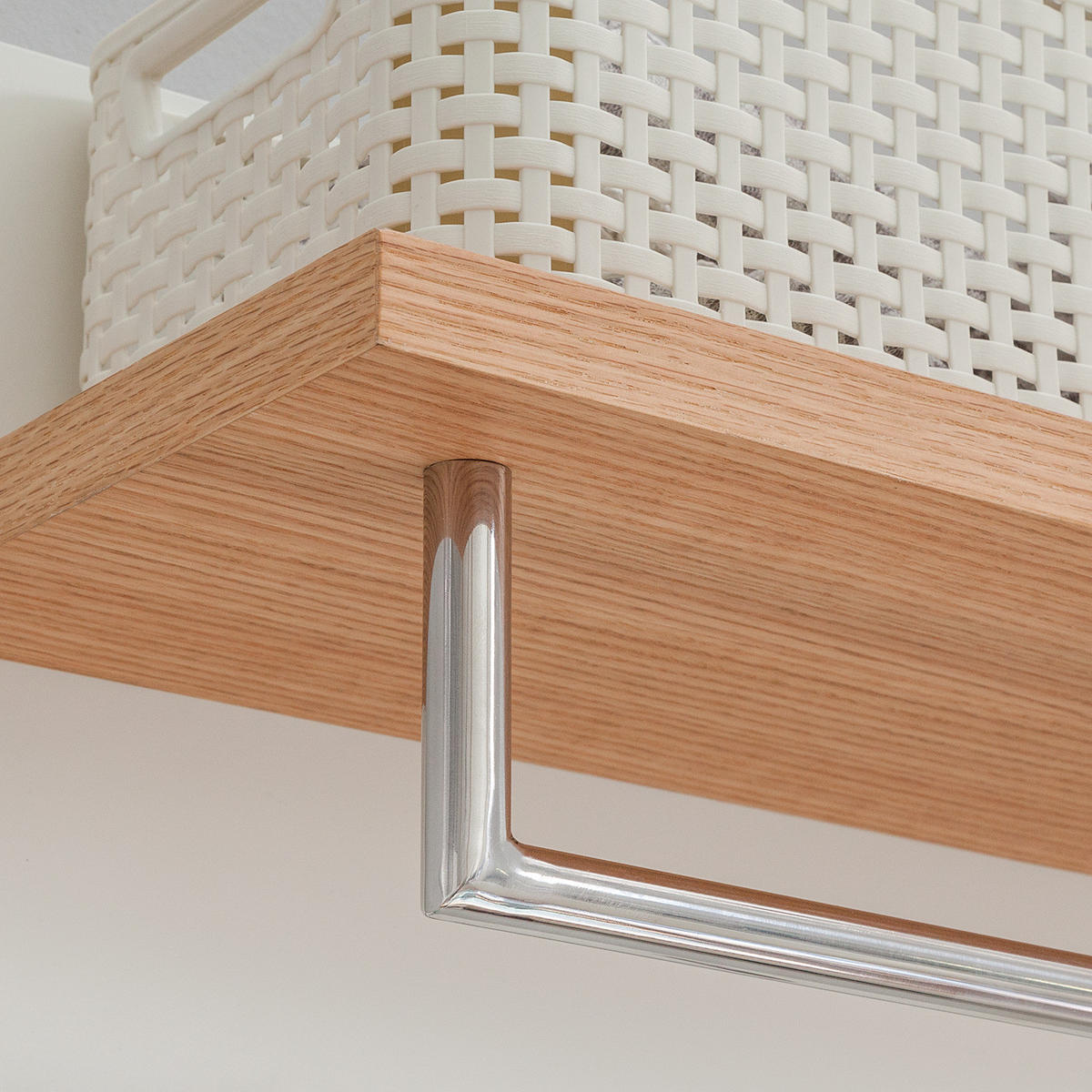 WANDGARDEROBE - Weiß, Holzwerkstoff (76/30/25cm) - home24