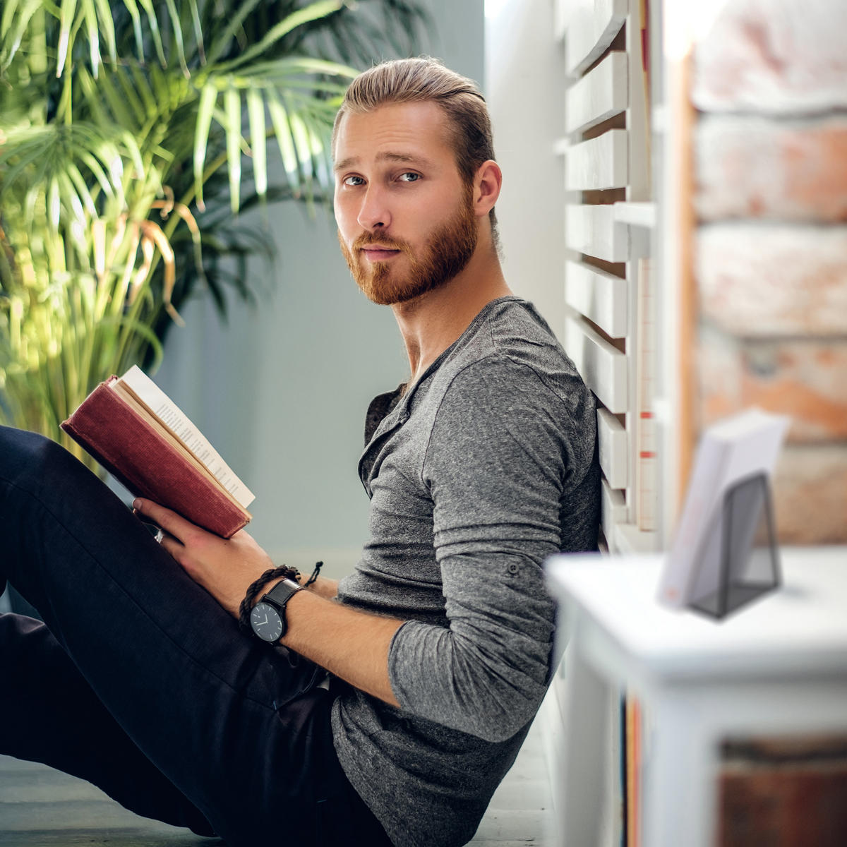 2XKNIHOVÁ podpora - čierna, kov (12.5/14.5/9cm) - Relaxdays