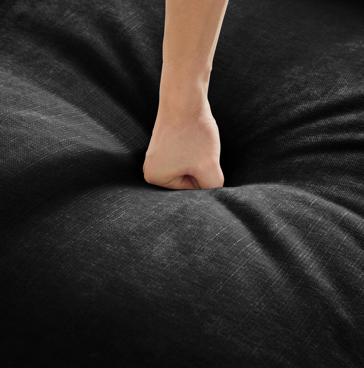 ECKSOFA 194/140/93 cm schwarz aus Chenille mit abnehmbarem Rüschenrock und beweglichem Hocker - Schwarz, Textil (140/194cm) - OKWISH