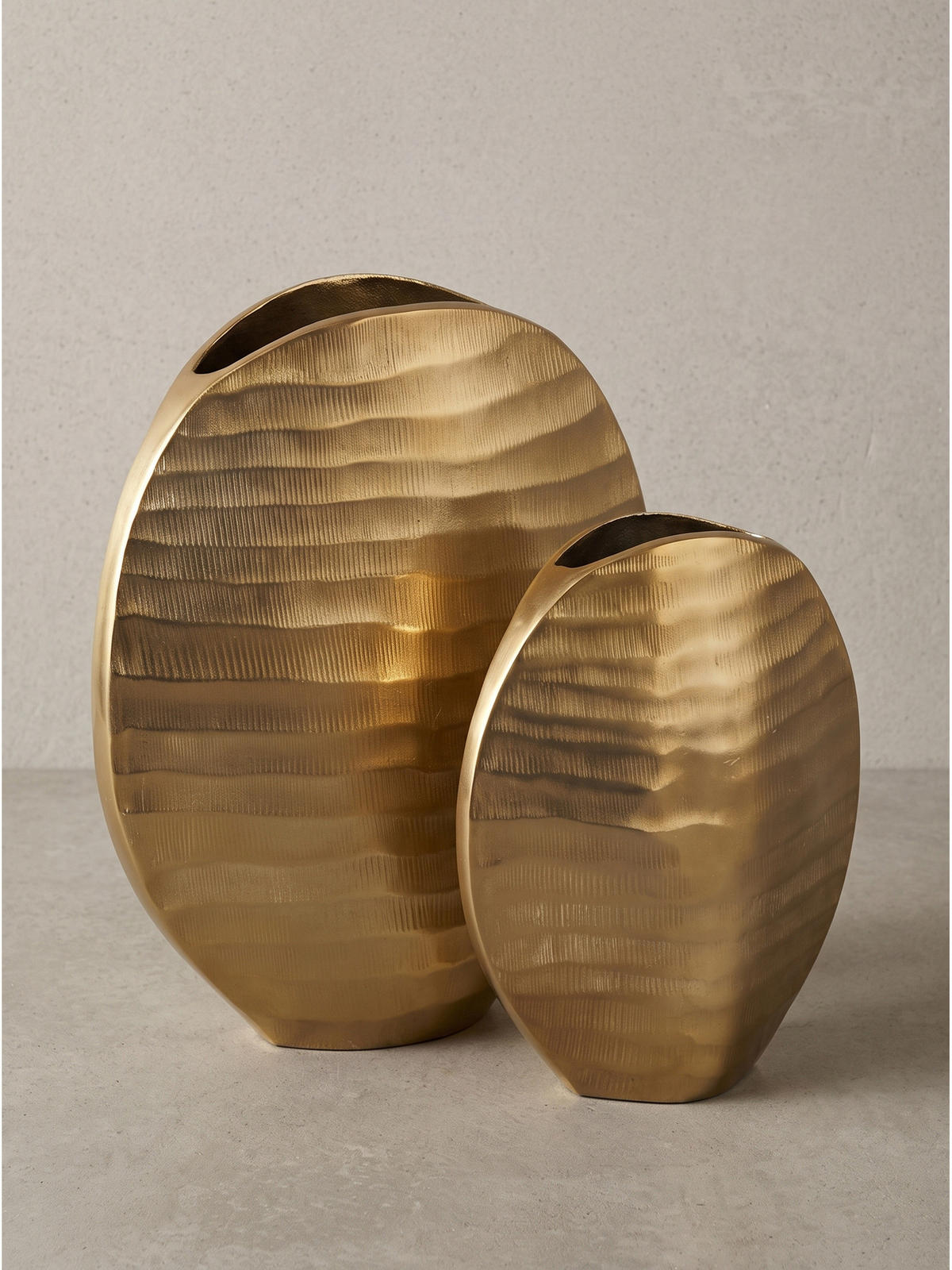 VASEN 2er-Set BERLENGA, Aluminium, handgefertigt, Gold, 26 x 14 x 30,5 cm - Goldfarben, Metall (30.5cm) - KADIMA DESIGN