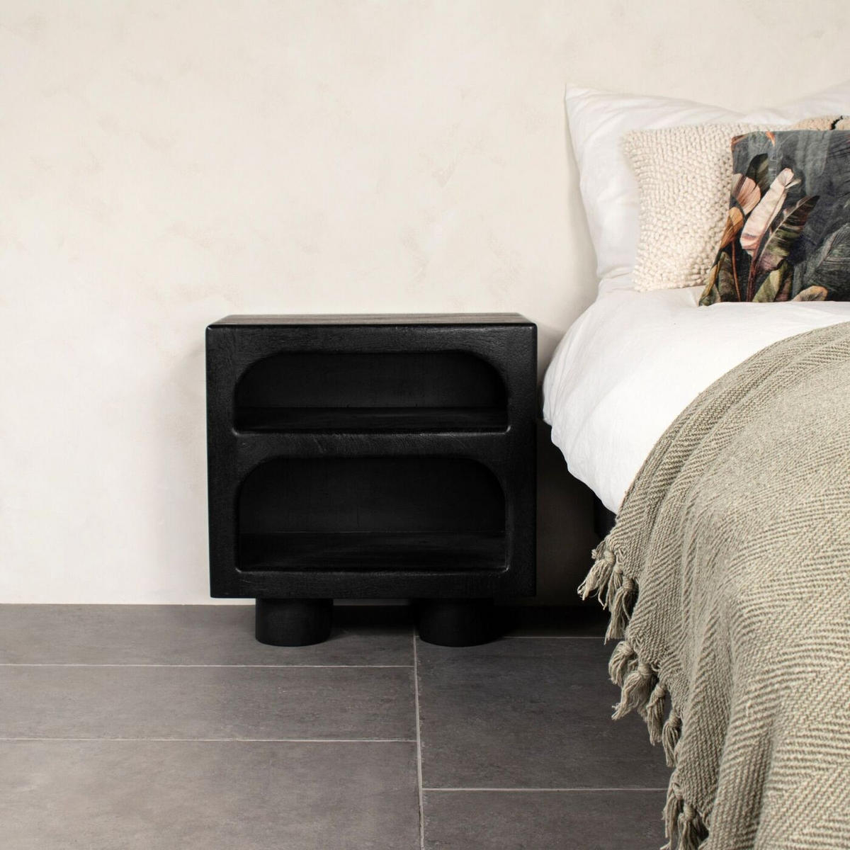 NACHTTISCH aus Mangoholz 55cm, schwarz - Schwarz, Holz (35/55/55cm) - Giga Meubel