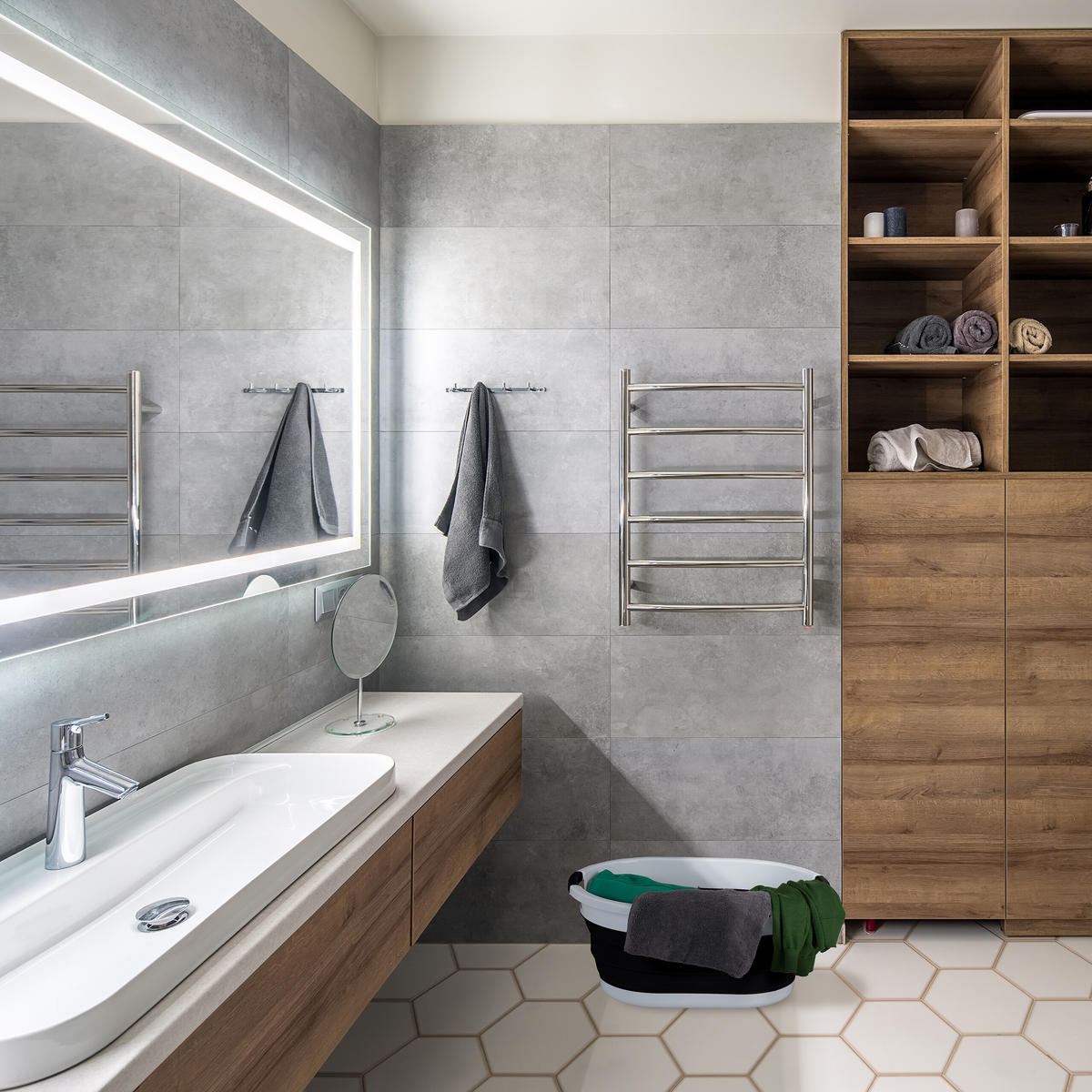 KÔŠ na prádlo - viacfarebná, plast (61/27.5/44cm) - Relaxdays