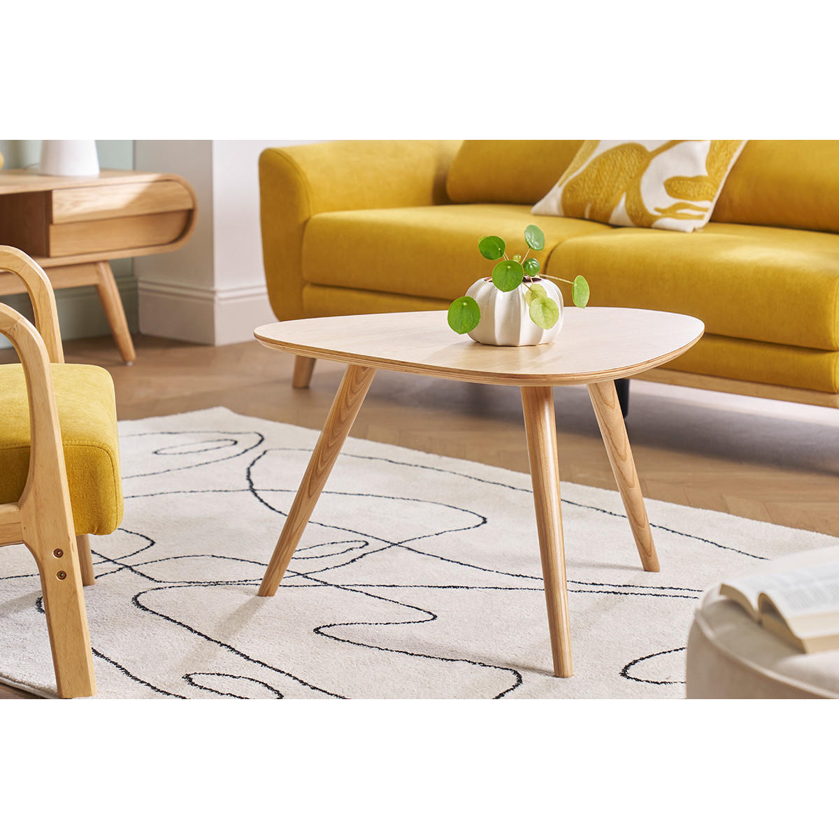 COUCHTISCH Eschenholz ARTIK - Naturfarben, Holz (69/69/45cm) - Miliboo