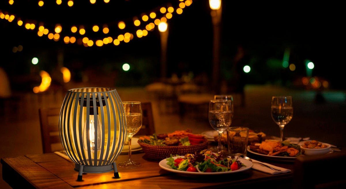 SOLAR-LED-STEHLEUCHTE - warmweißes Licht mit Dämmerungssensor für Garten und Terrasse - Weiß, Kunststoff (18/68/18cm) - Northpoint