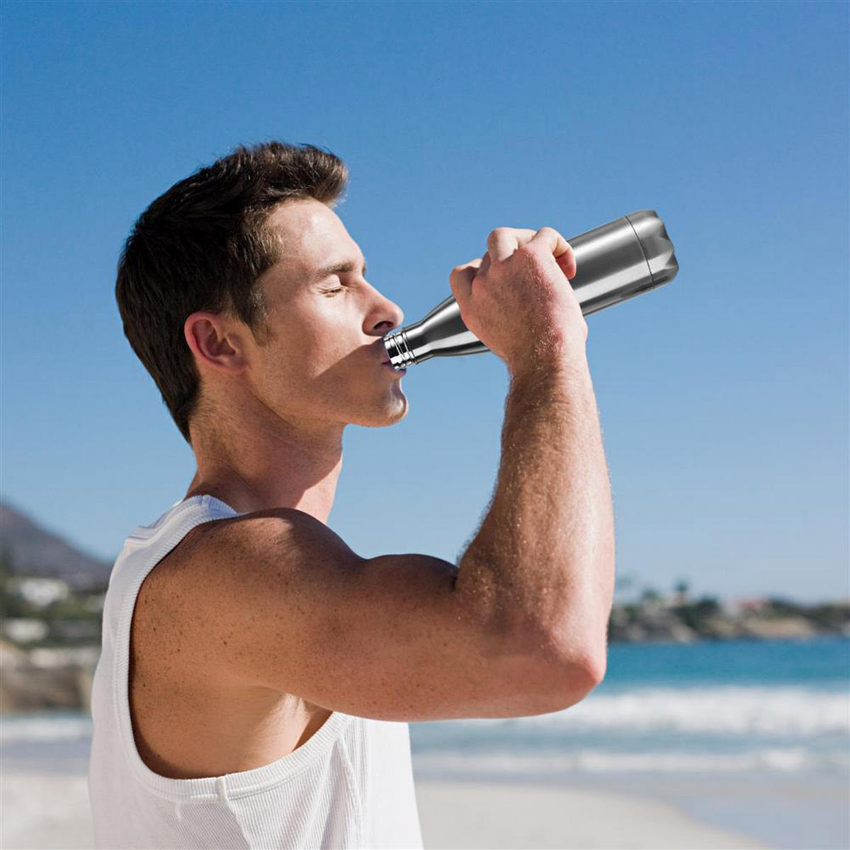 THERMOSKANNE 1 Liter Auslaufsicher - Silberfarben, Metall (0.75L) - Intirilife