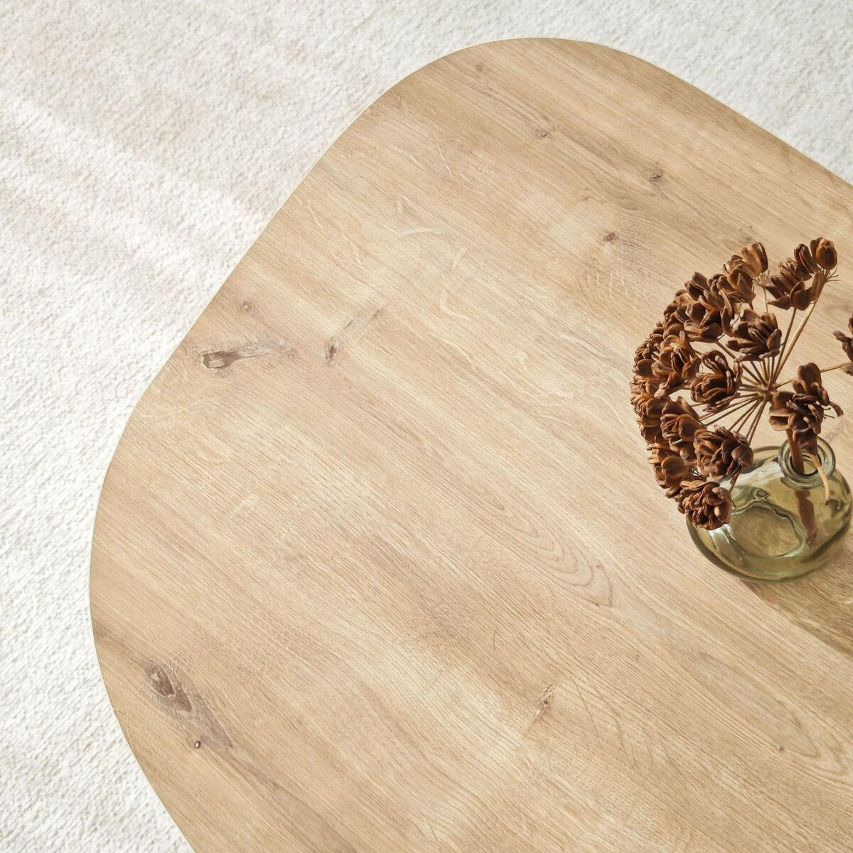 COUCHTISCH mit organisch geformter Tischplatte und breiten Beinen 100/60/35 cm - Eichefarben, Holzwerkstoff (66/60/35cm) - Calicosy