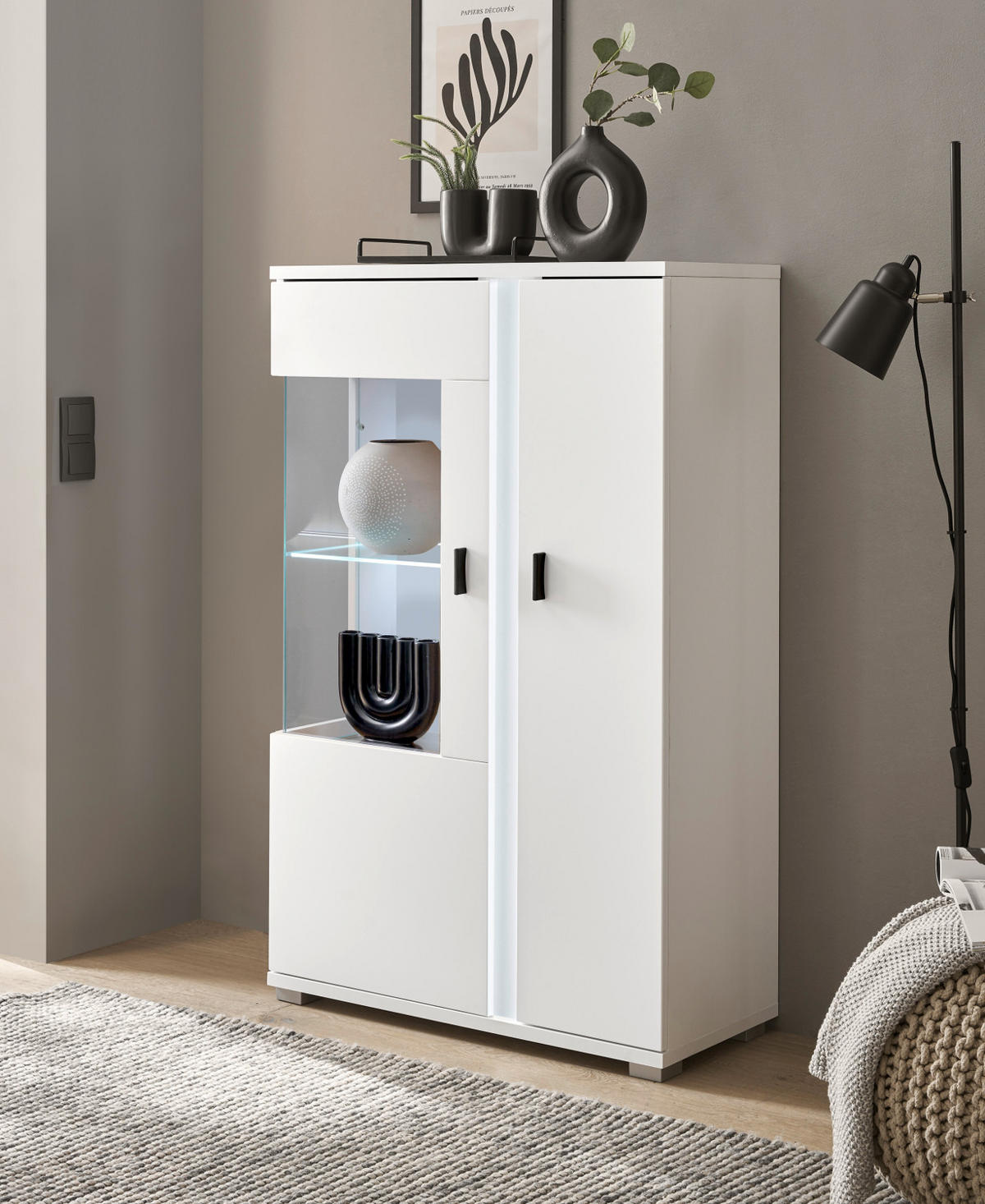 VITRINE weiß matt, Highboard inklusive Frontbeleuchtung 80 x 125 cm - Silberfarben/Schwarz, Glas/Holzwerkstoff (80/125/35cm) - Furn.Design