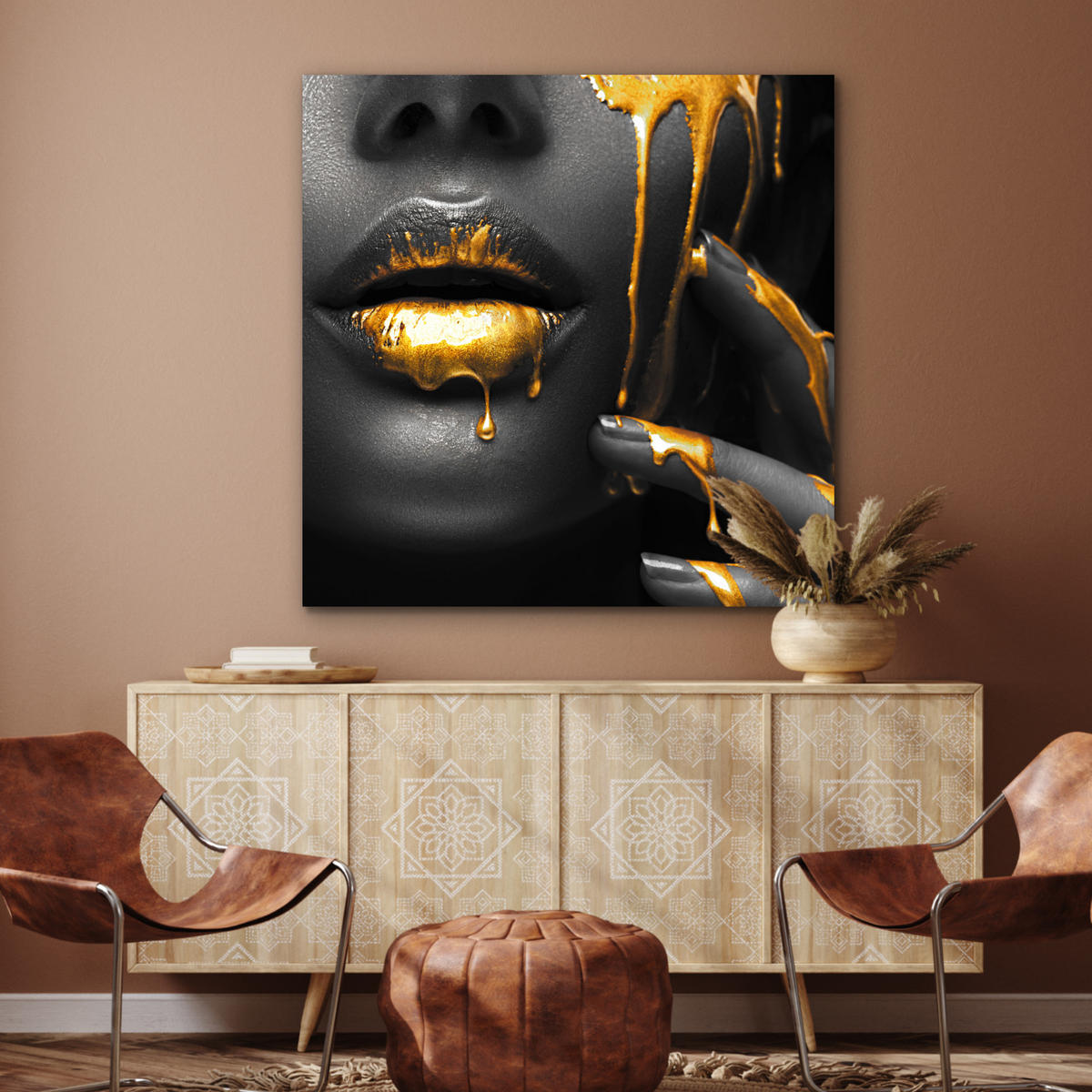 KOVOVÝ OBRAZ Žena - čierna - zlatá - tvár - pery 90x90 cm - zlatá, kov (90/90cm) - MuchoWow