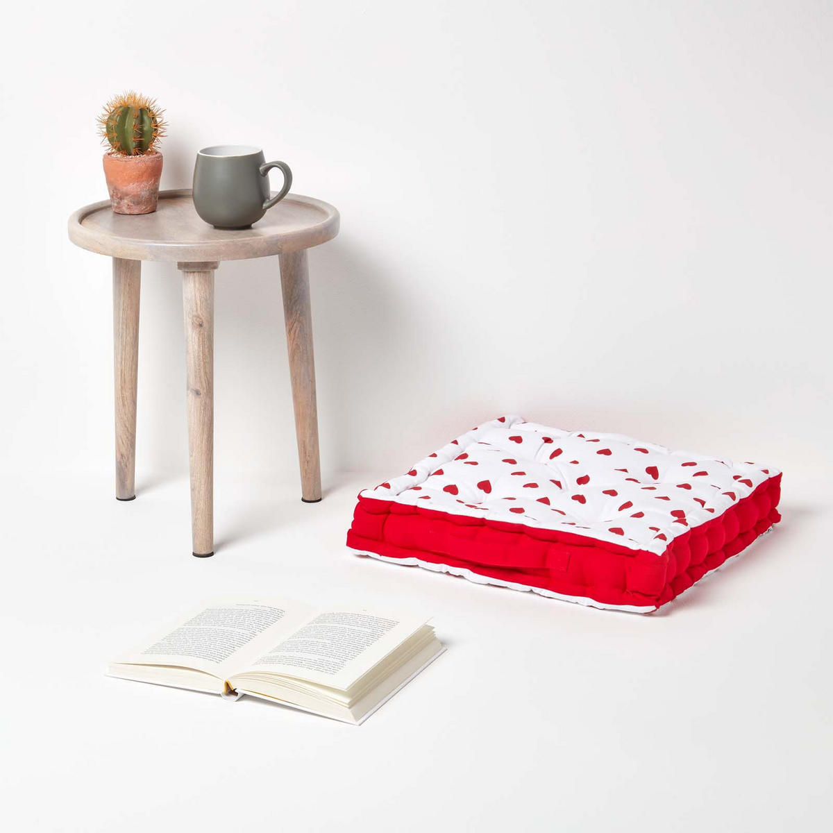 SITZKISSEN rot-weiß mit Herz-Muster 40/40/8 cm - Rot, Textil (40/40/8cm) - Homescapes